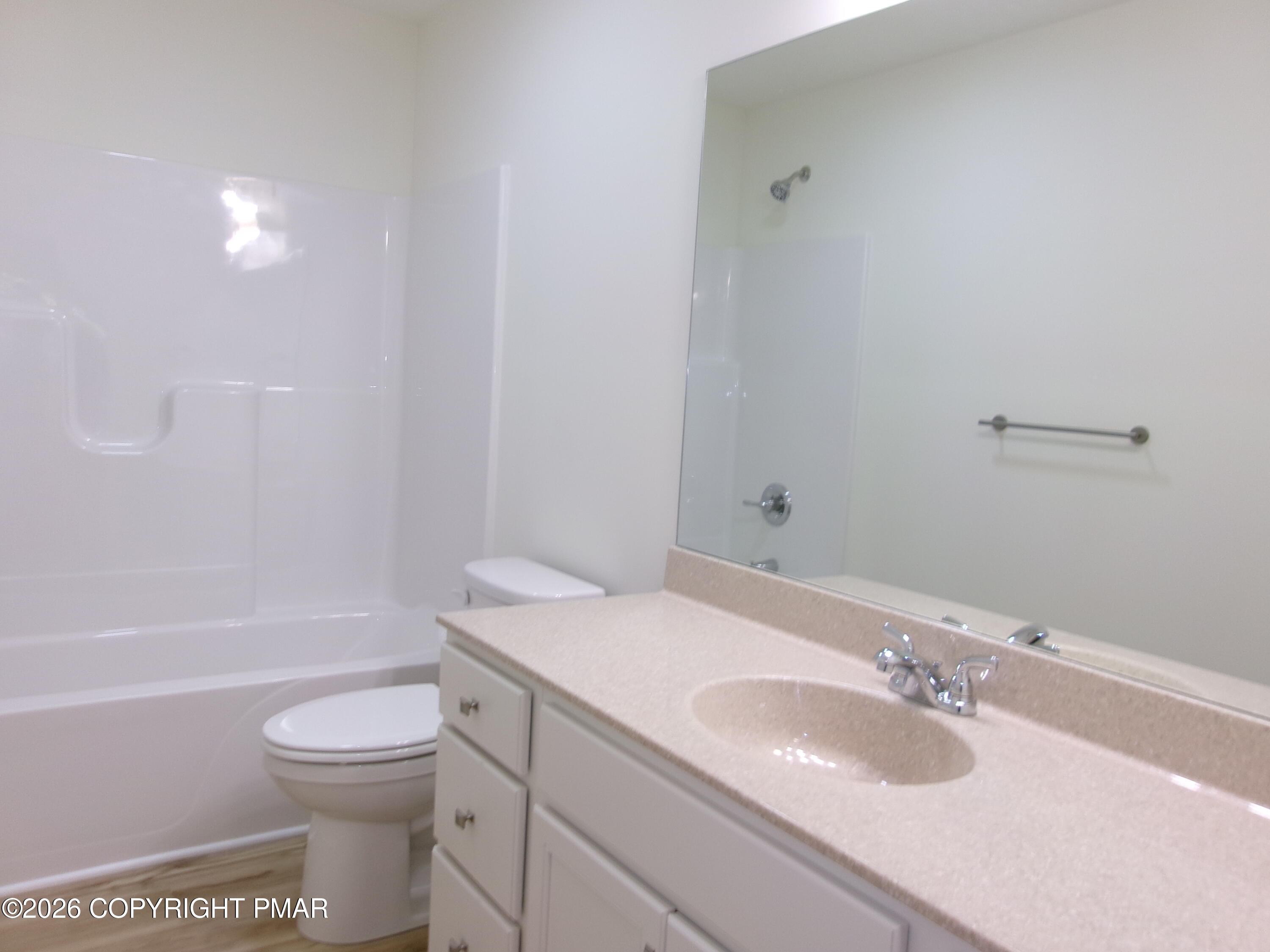 4217 Woodacres Drive Property Photo 38