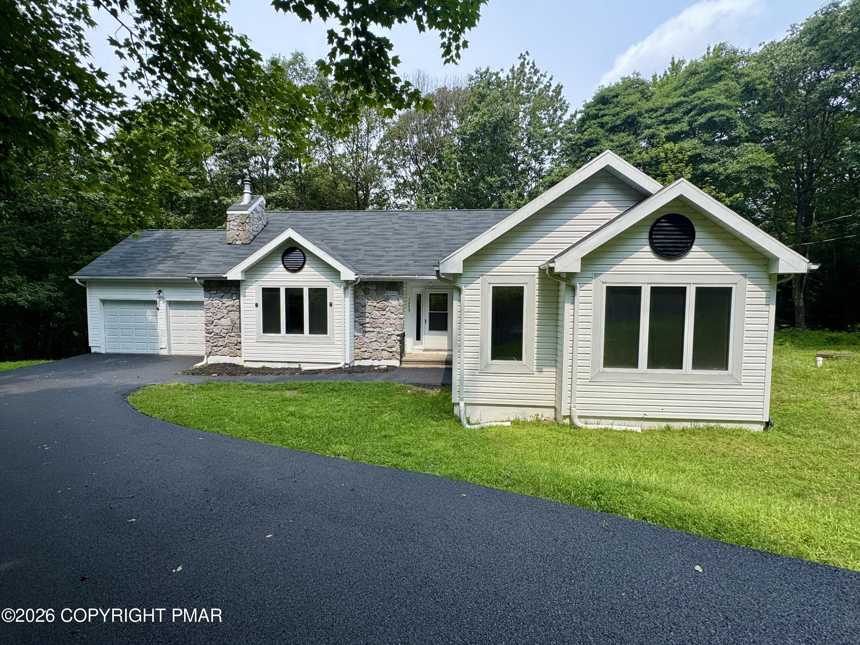 1208 Ironwood Court Property Photo 1