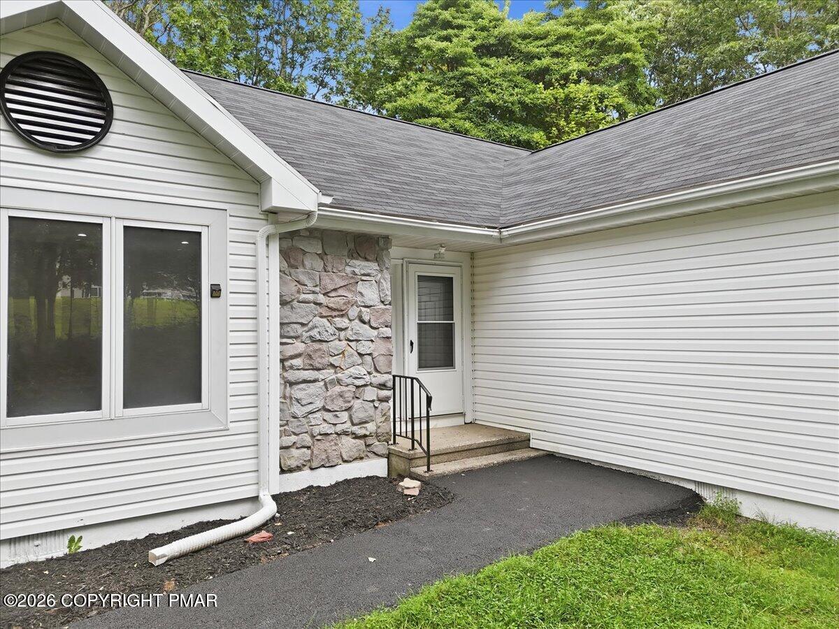 1208 Ironwood Court Property Photo 9