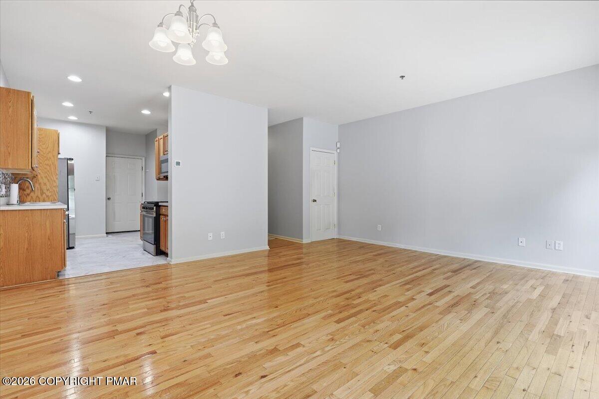 32 Oak Leaf Lane Property Photo 6