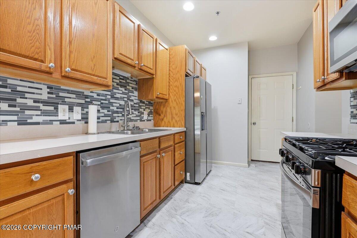 32 Oak Leaf Lane Property Photo 8