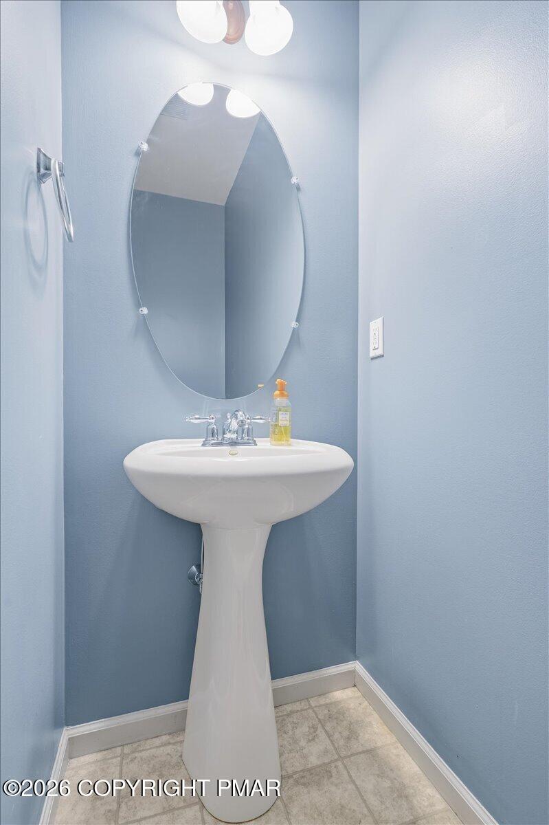 32 Oak Leaf Lane Property Photo 12