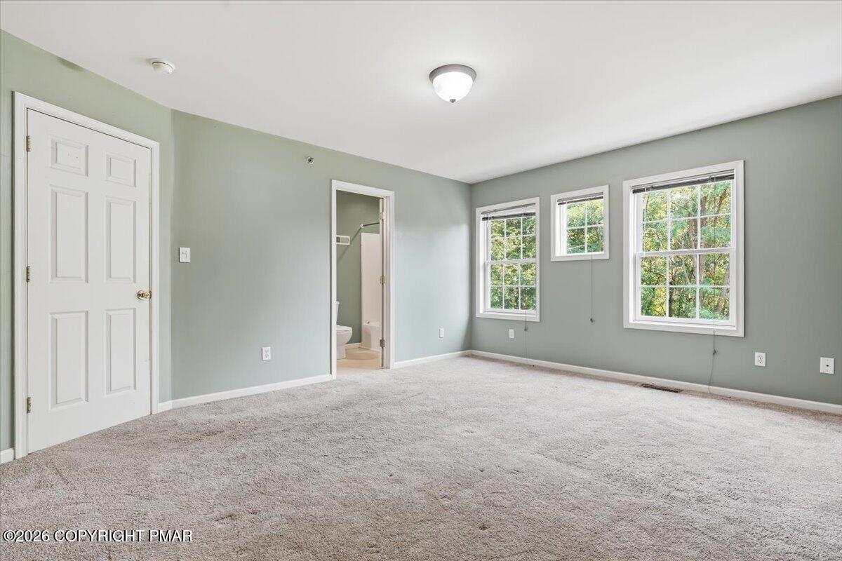 32 Oak Leaf Lane Property Photo 18