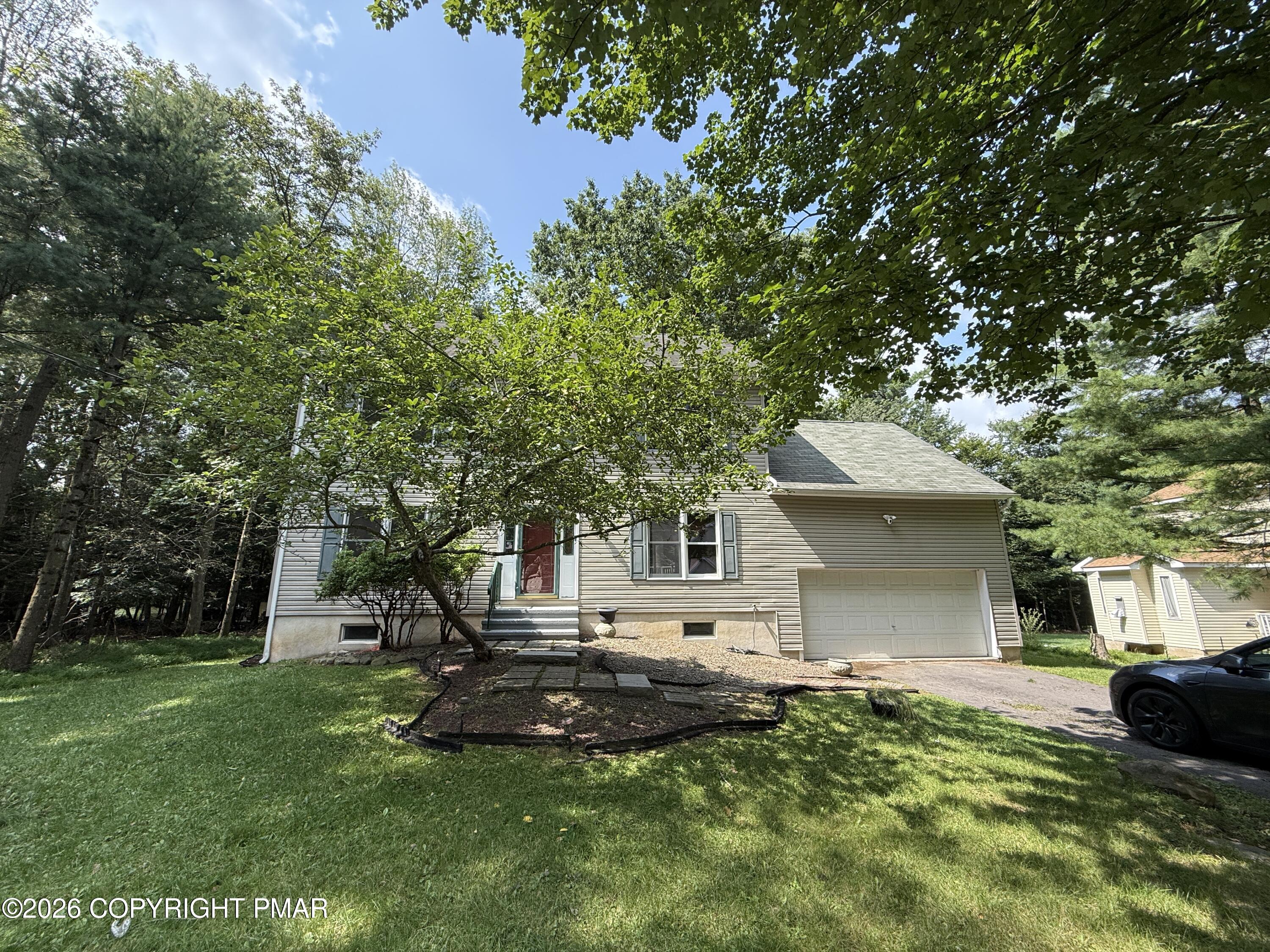 1127 Thunder Drive Property Photo 1