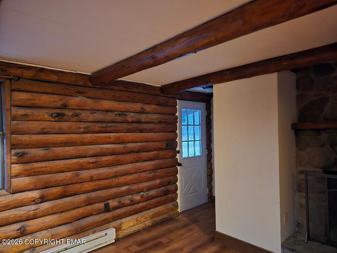 118 Barren Road Property Photo 3