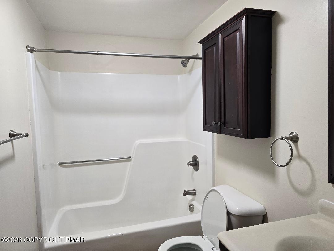 118 Barren Road Property Photo 11