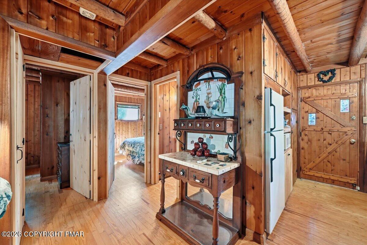 130 Rose Lane Property Photo 6