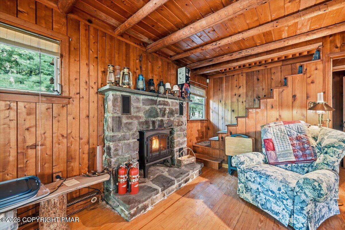 130 Rose Lane Property Photo 8