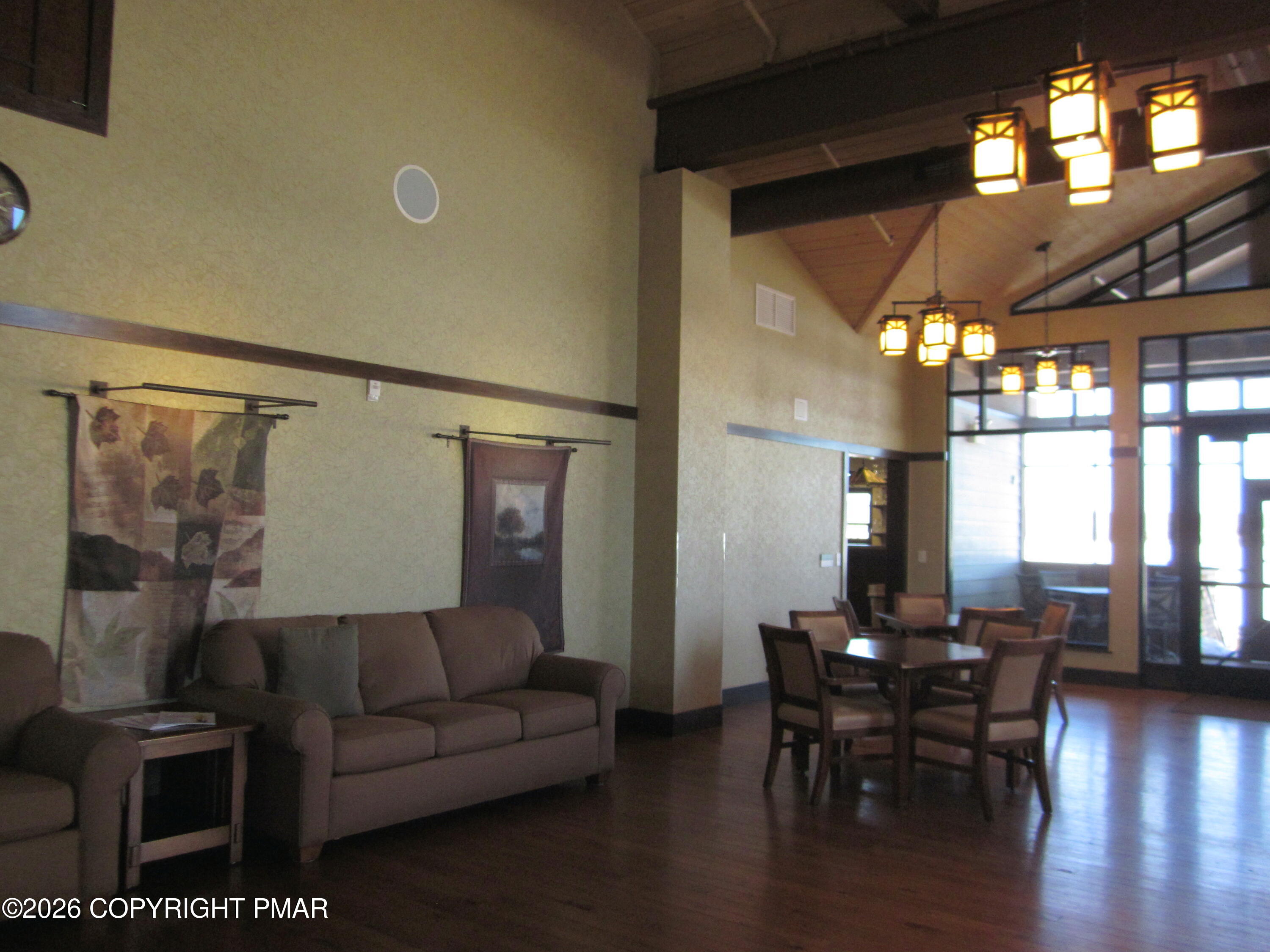 Safro 2 Ct 6 Court Property Photo 6