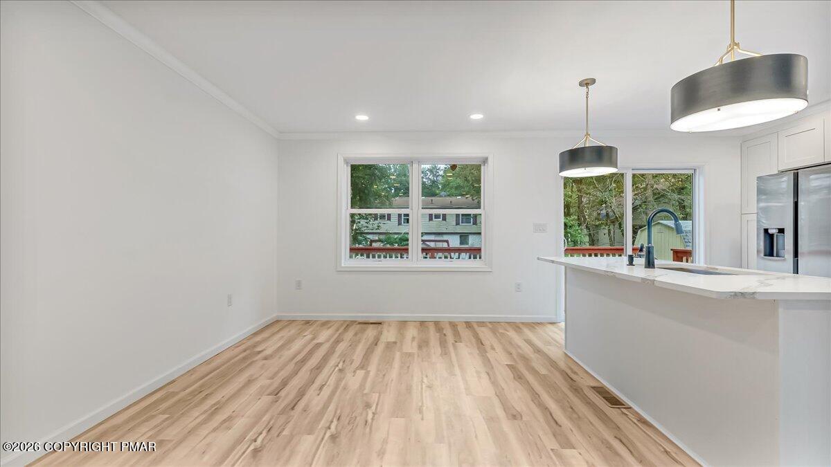 2704 Starlight Terrace Property Photo 2