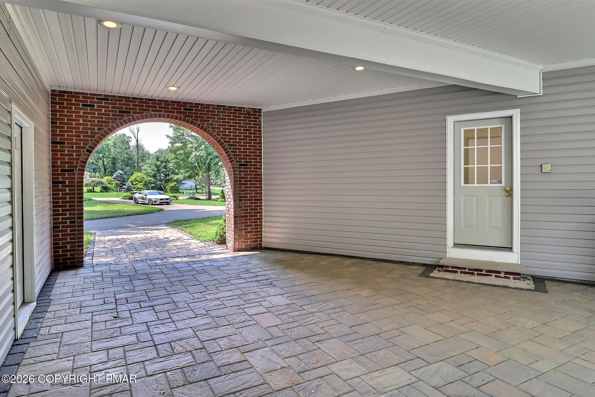 213 Escoll Drive Property Photo 9