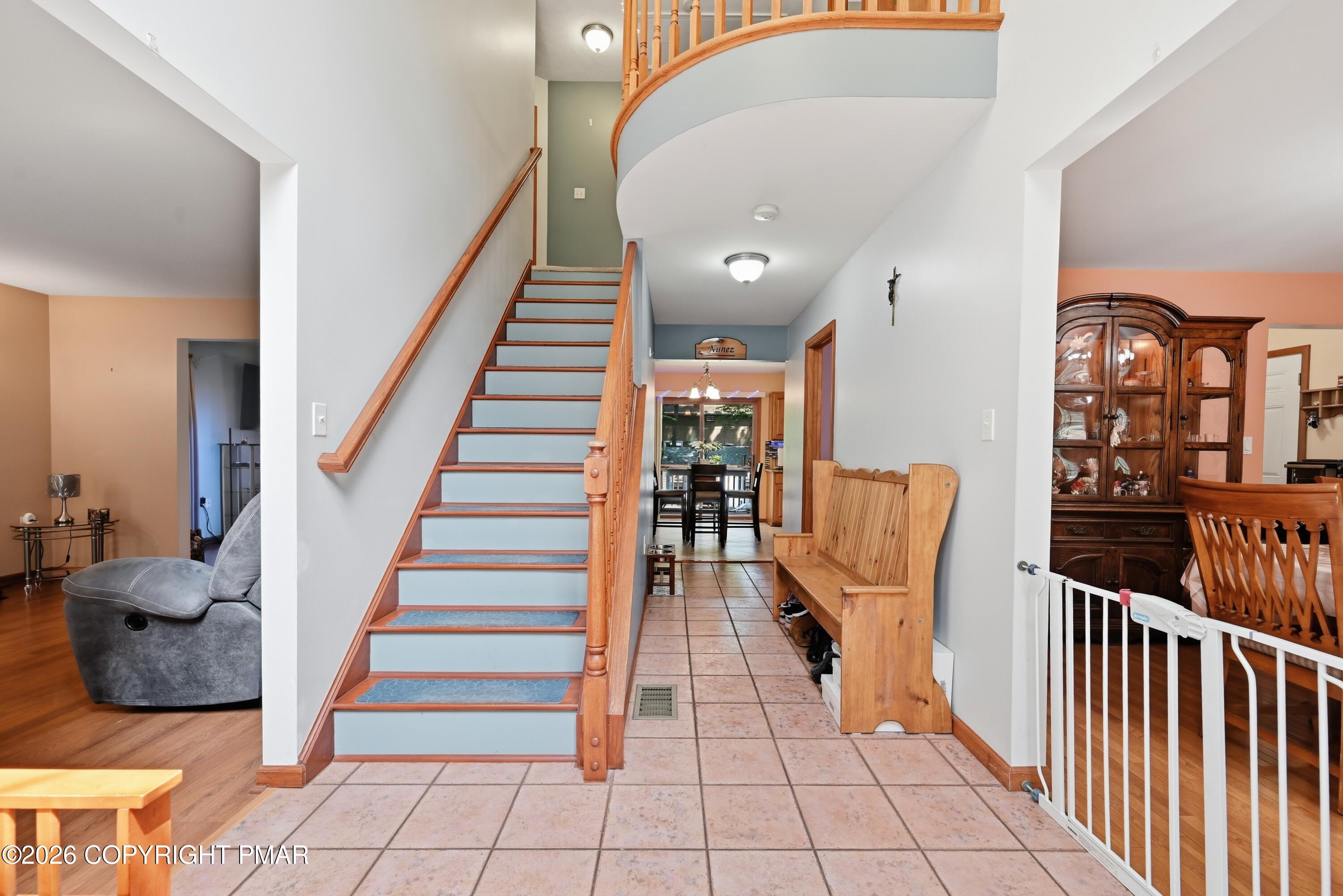 7109 Oakland Terrace Property Photo 8