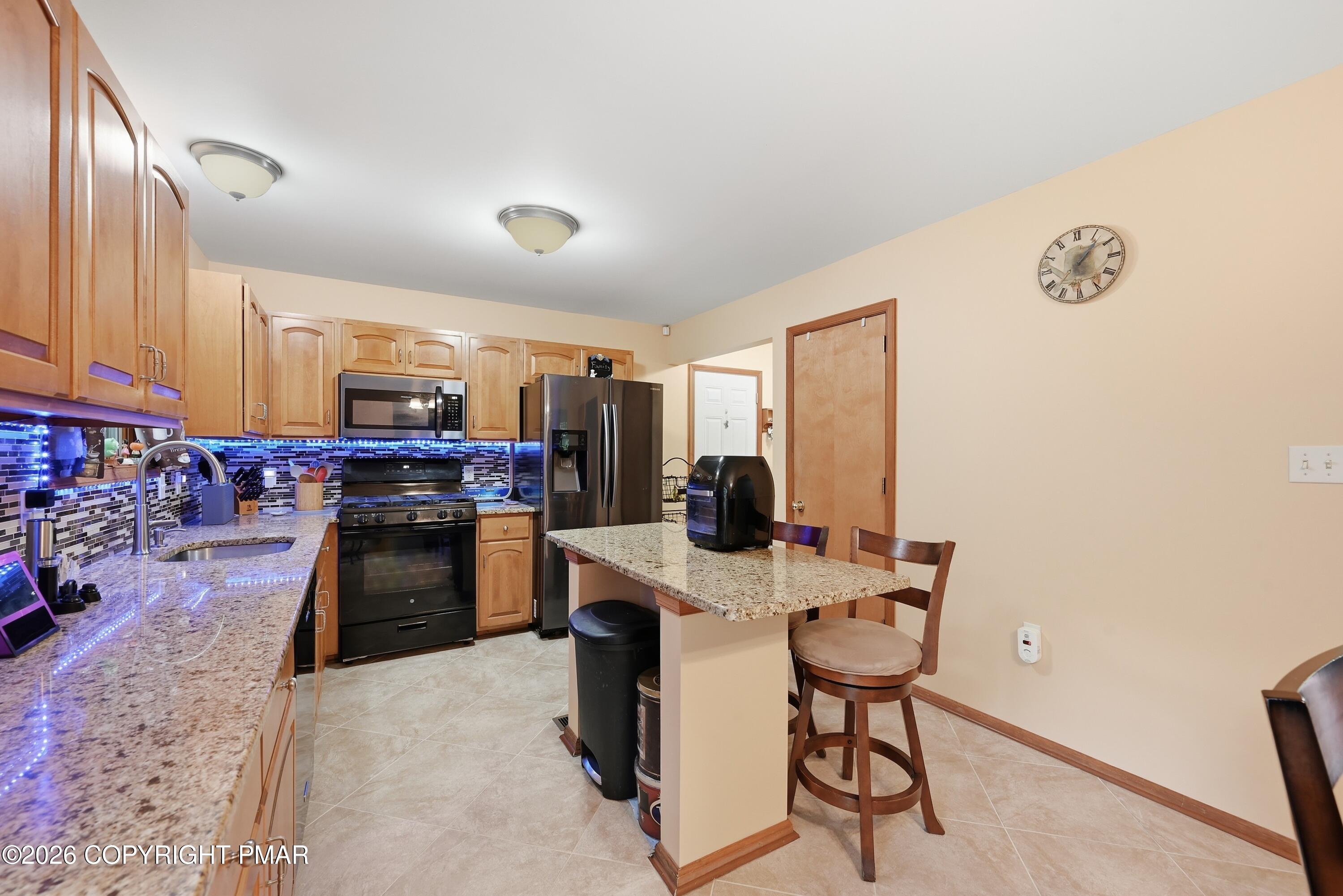 7109 Oakland Terrace Property Photo 25