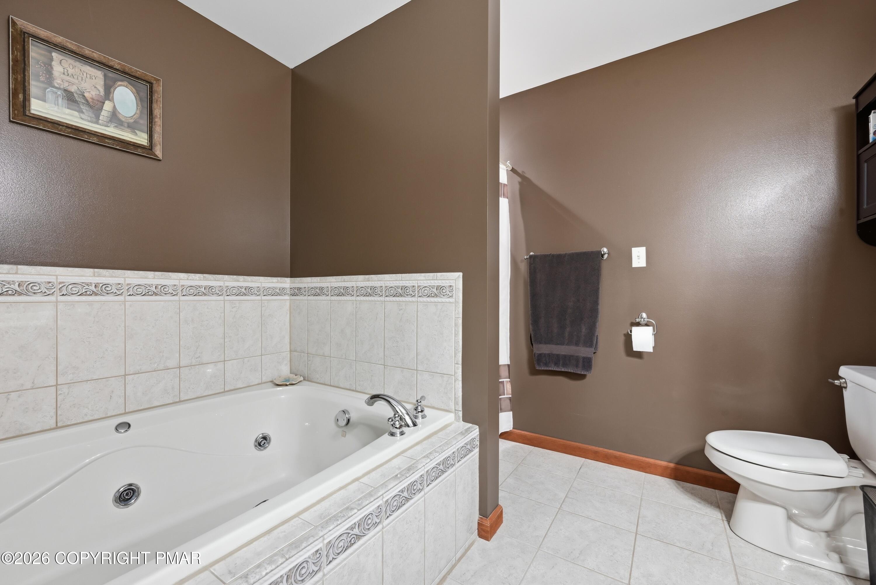 7109 Oakland Terrace Property Photo 47