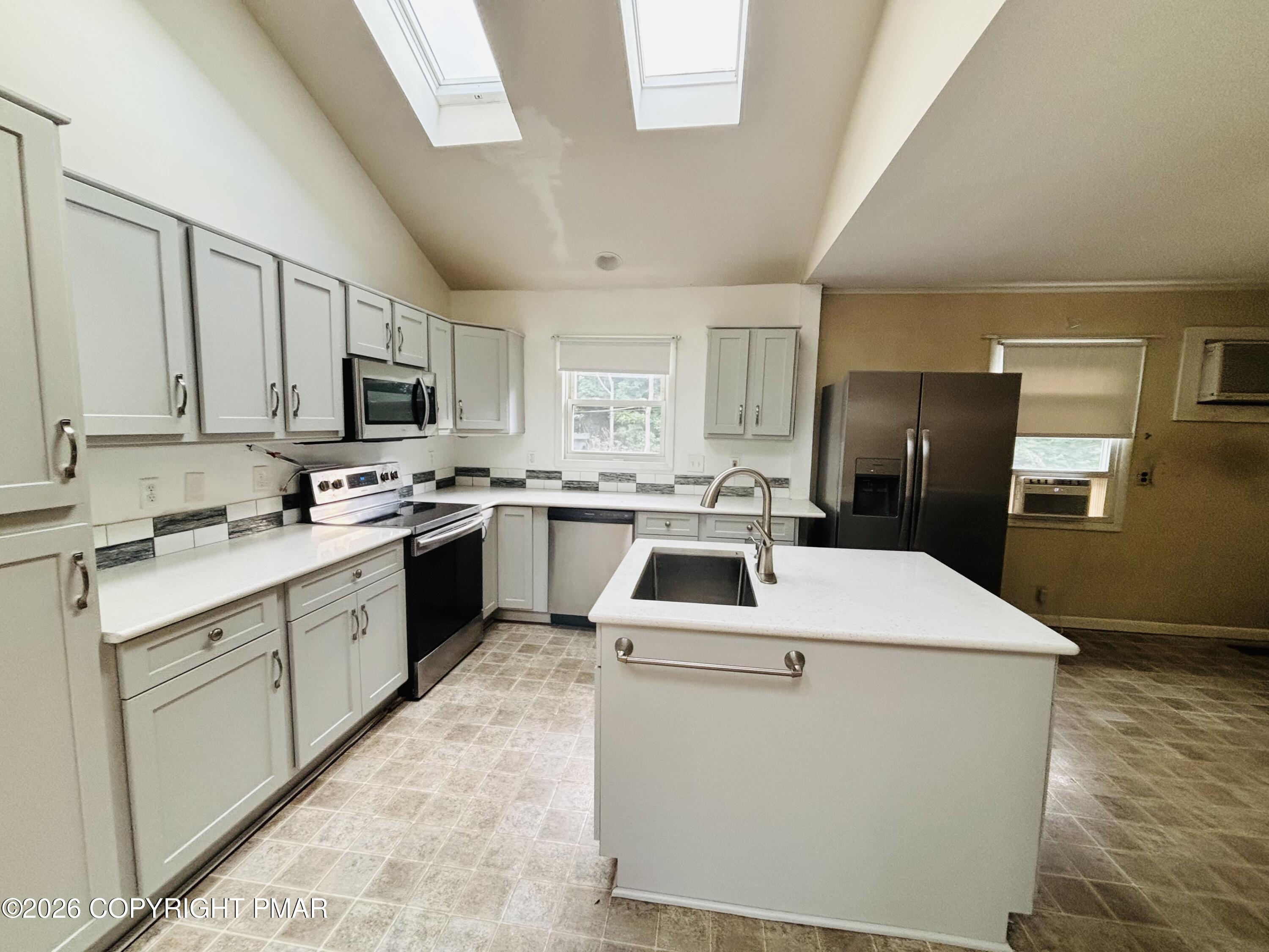 77 Ransberry Avenue Property Photo 11