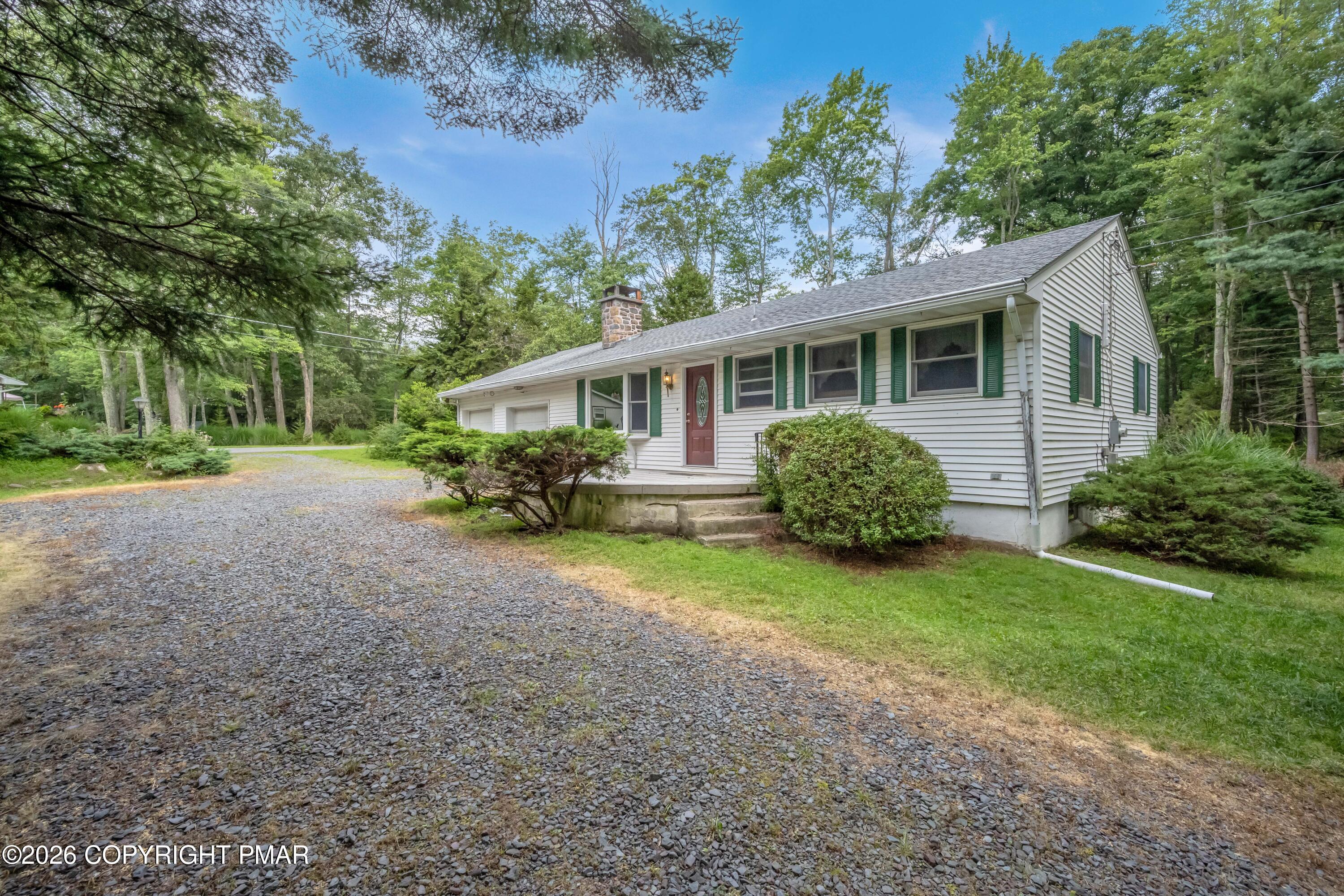 6469 Laurel Road Property Photo 1