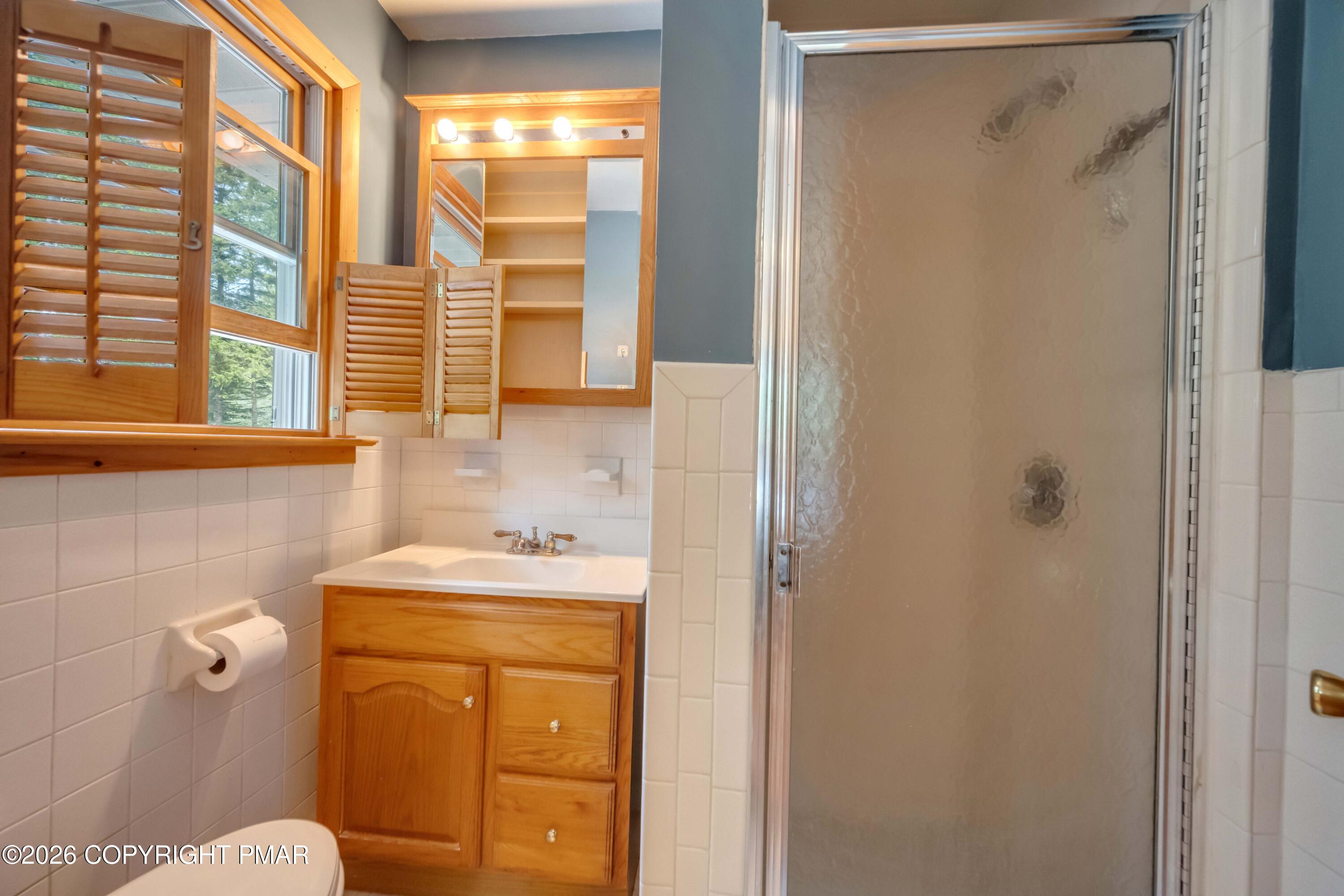 6469 Laurel Road Property Photo 15