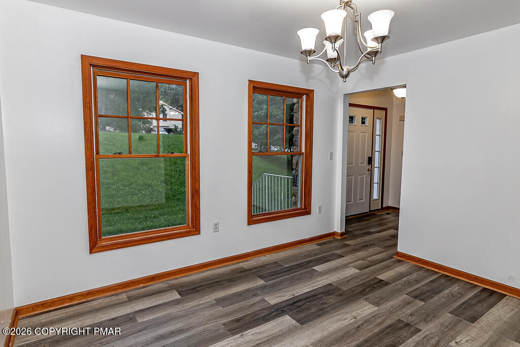 1208 Falls Road Property Photo 12
