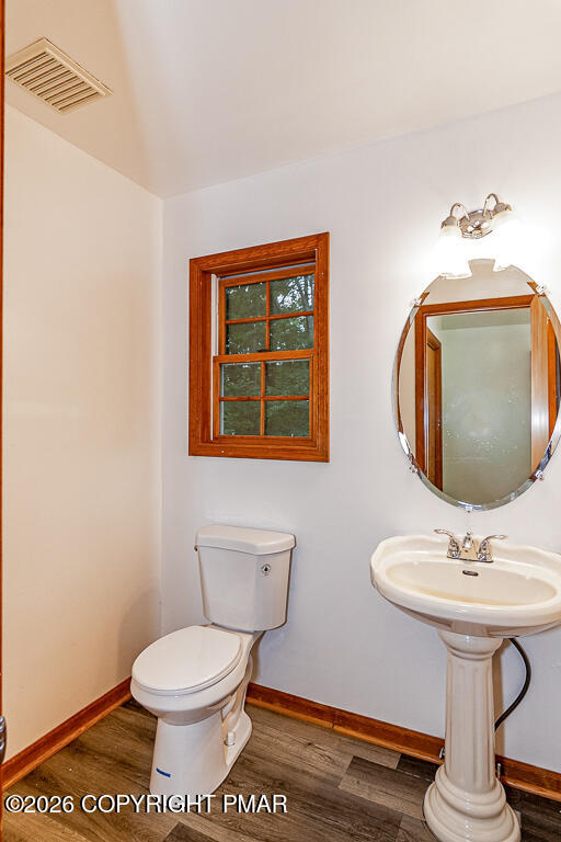 1208 Falls Road Property Photo 13