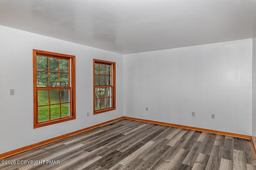1208 Falls Road Property Photo 14