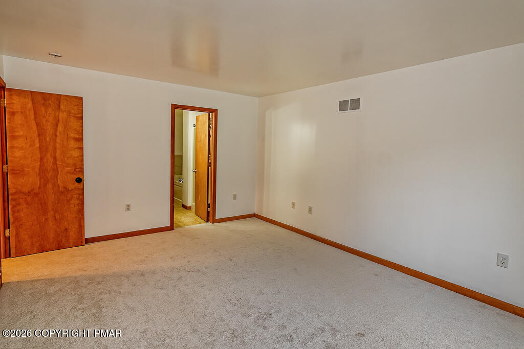 1208 Falls Road Property Photo 18