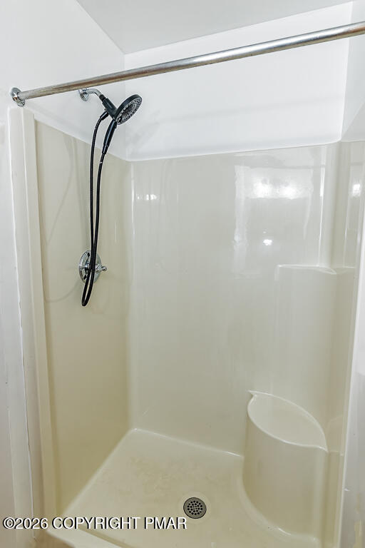 1208 Falls Road Property Photo 21