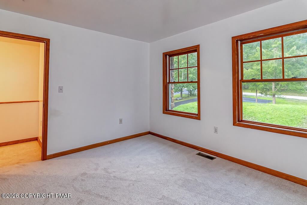 1208 Falls Road Property Photo 23