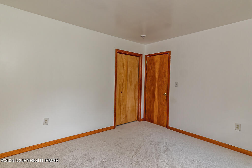 1208 Falls Road Property Photo 24