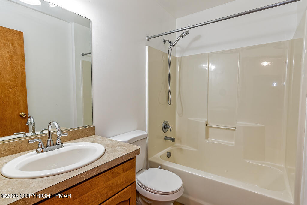 1208 Falls Road Property Photo 30