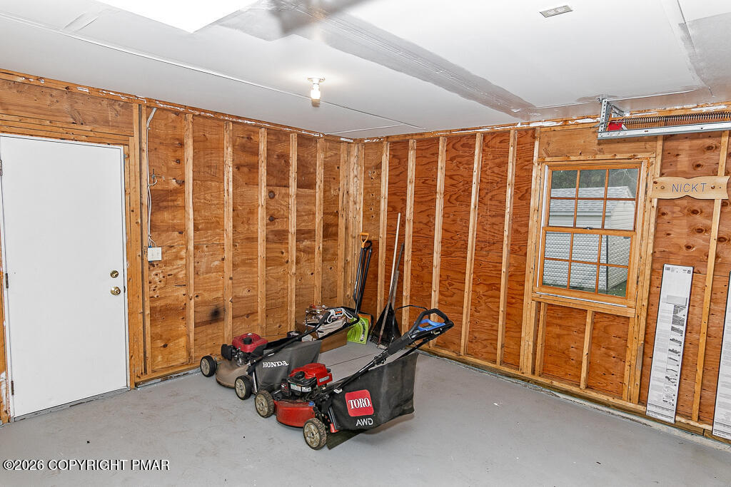 1208 Falls Road Property Photo 35