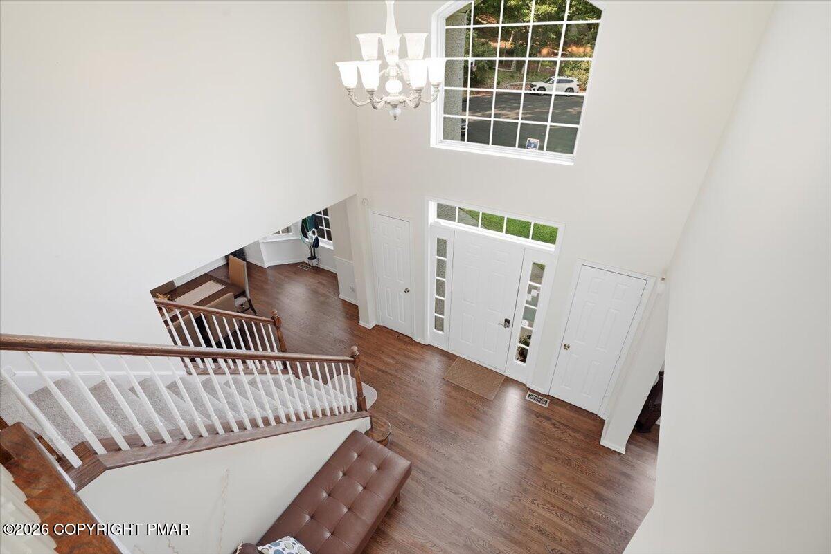 137 Outlook Court Property Photo 18