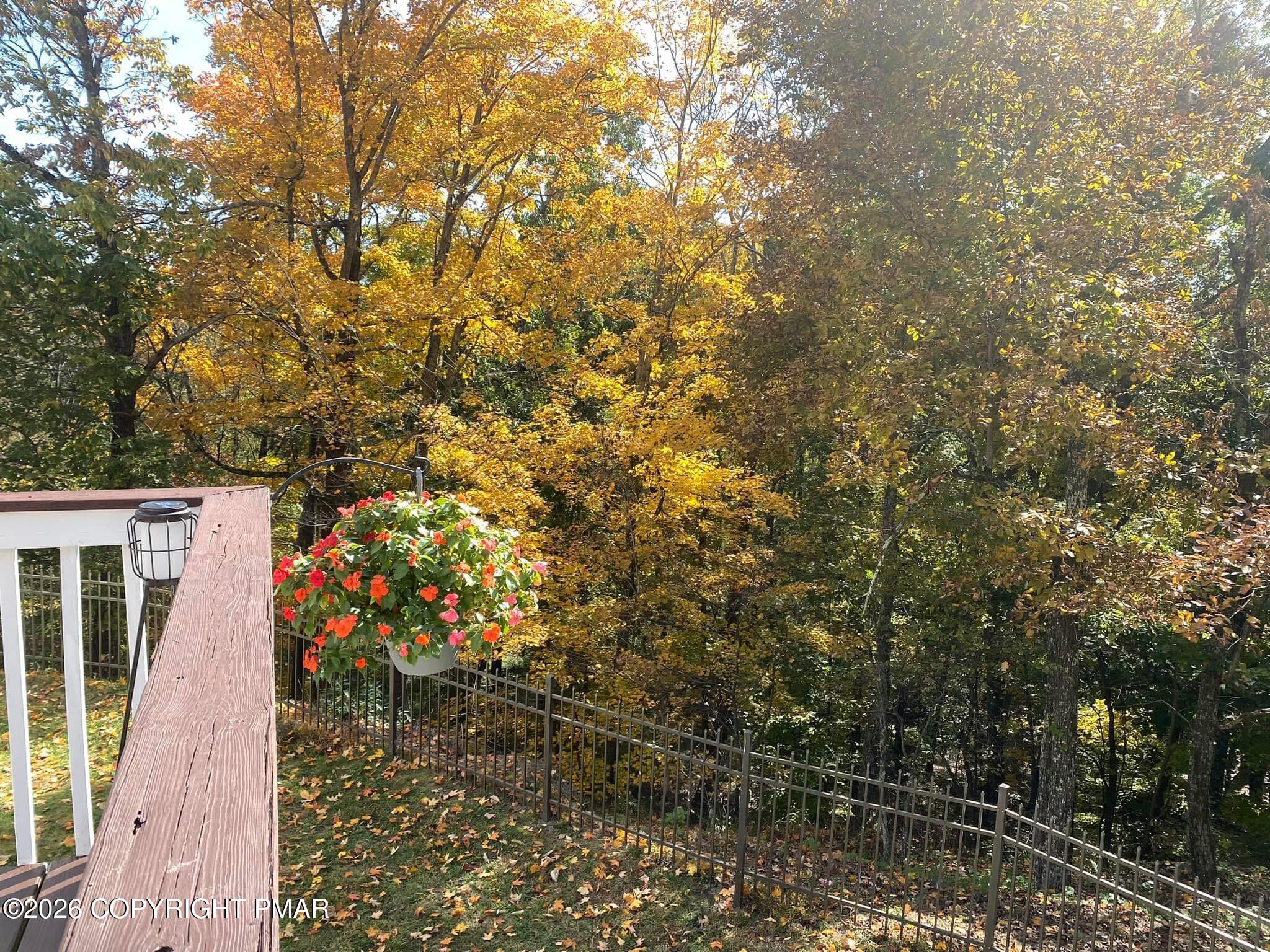 137 Outlook Court Property Photo 45
