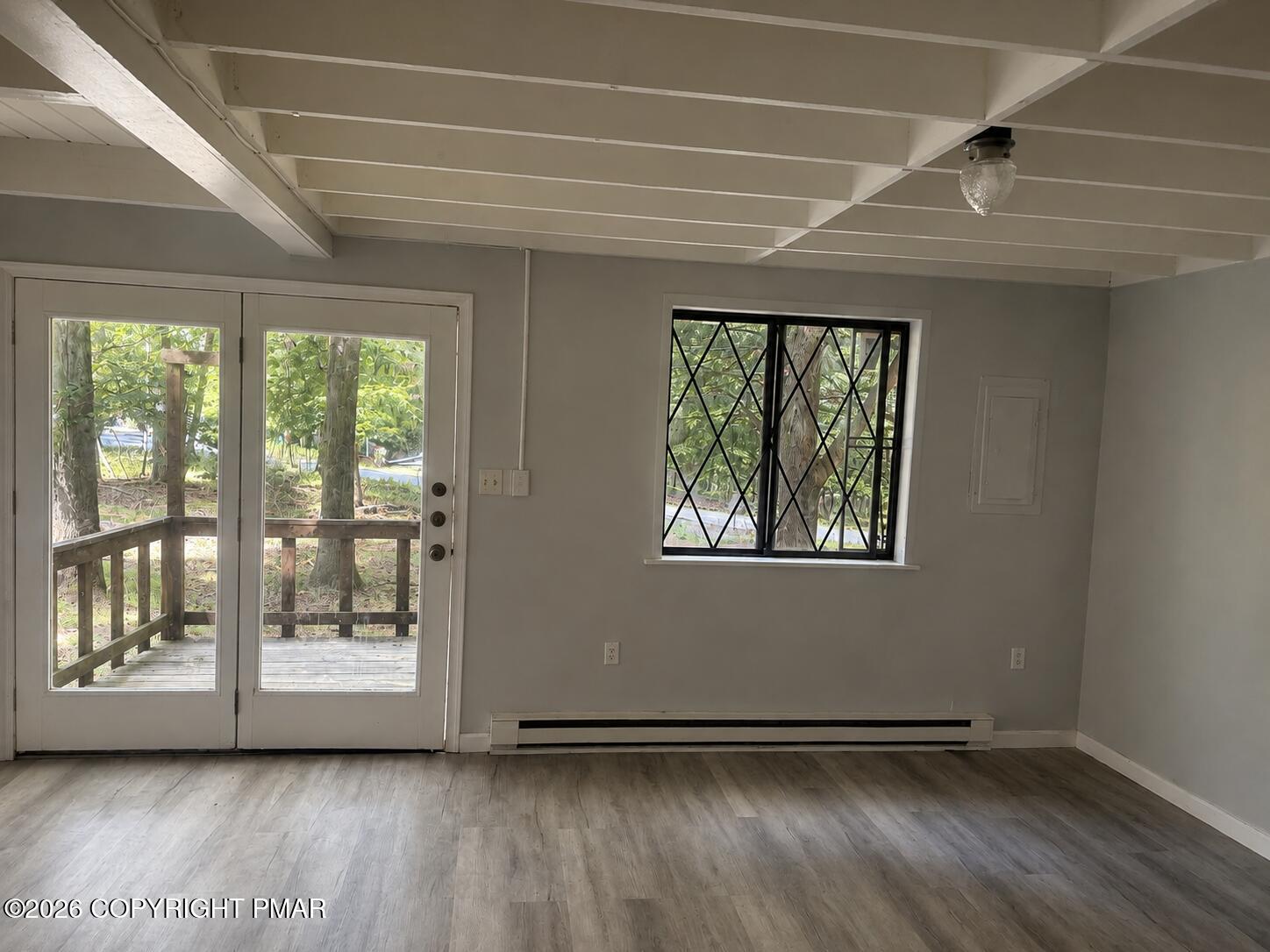 2111 Spring Drive Property Photo 17