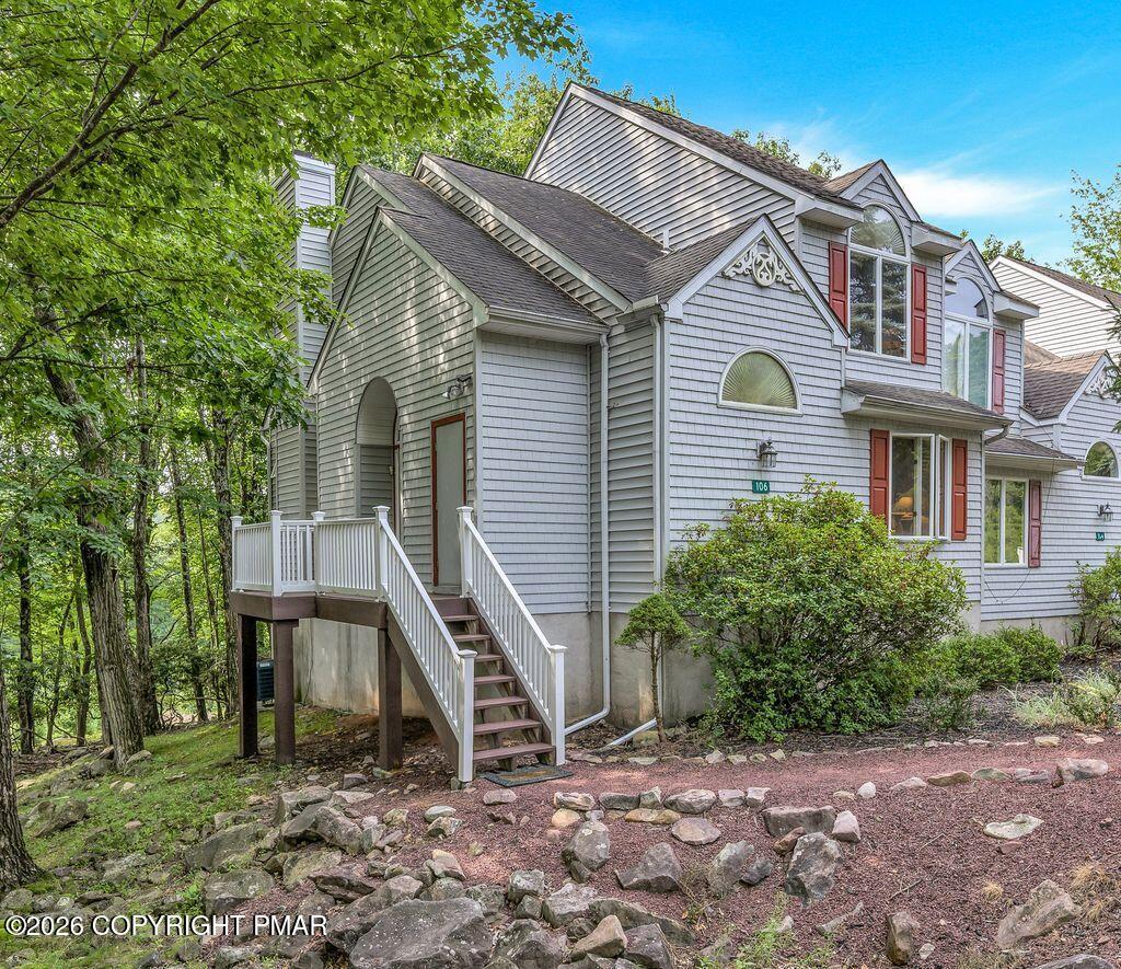 106 Laurelwoods Drive Property Photo 2