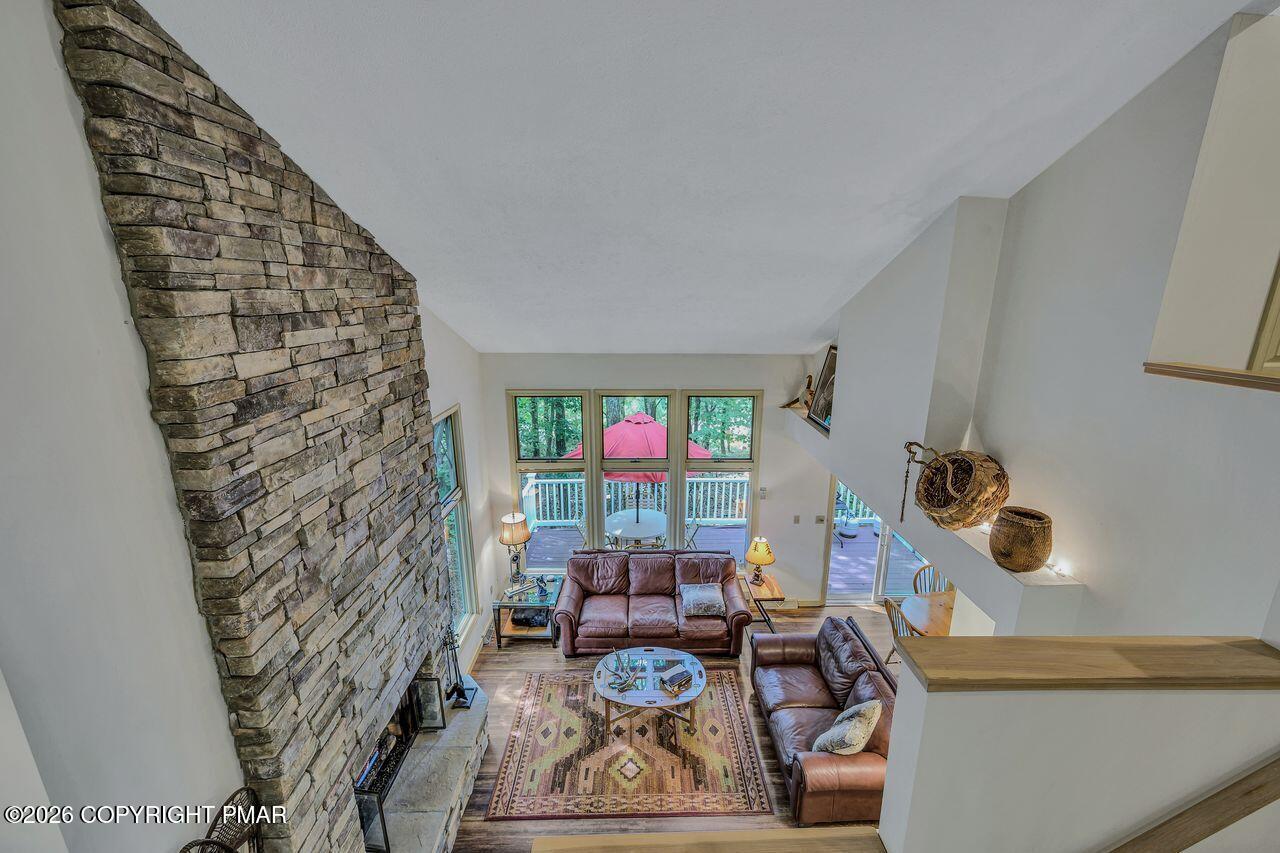 106 Laurelwoods Drive Property Photo 8