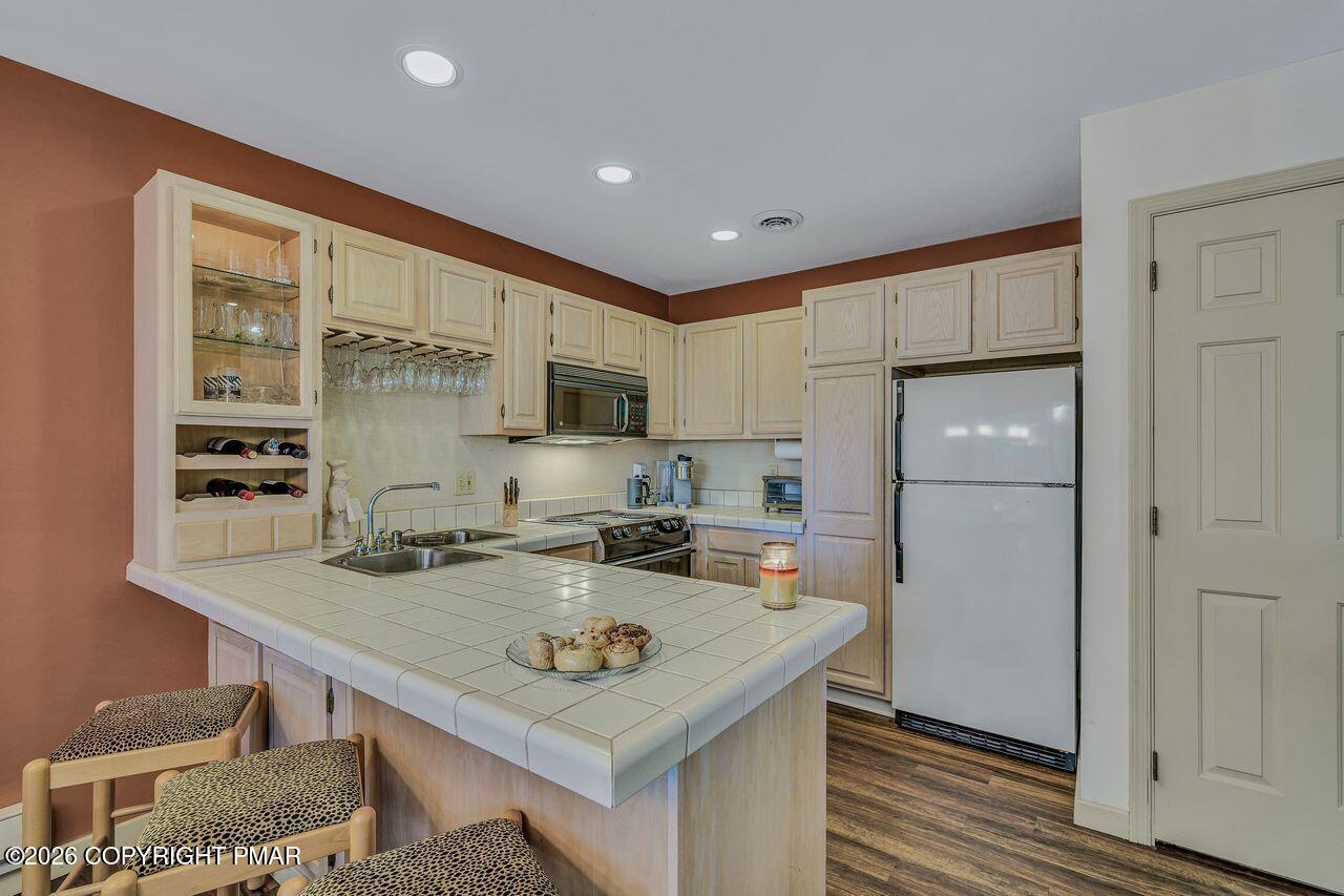 106 Laurelwoods Drive Property Photo 13