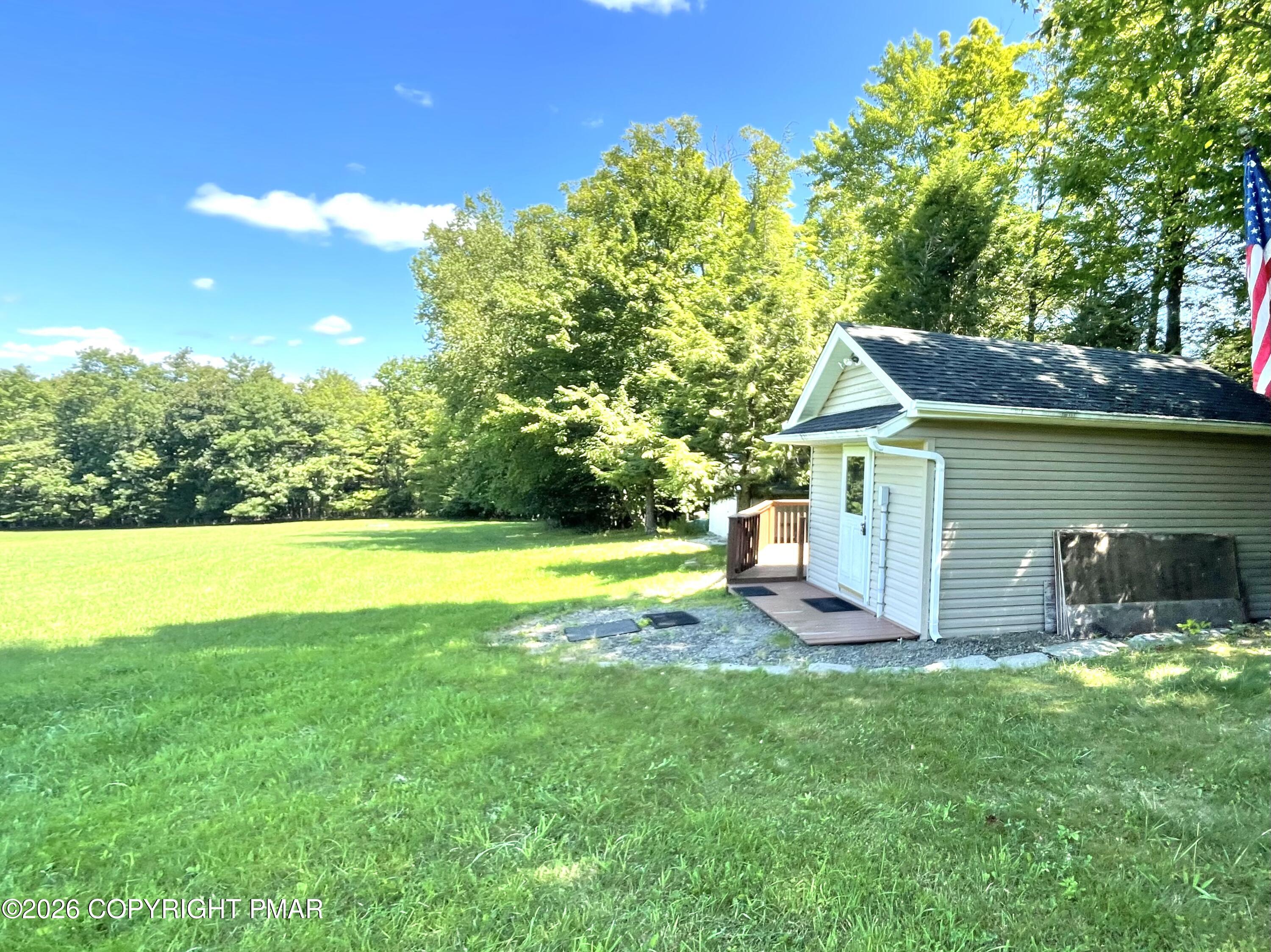 439 Butternut Road Property Photo 6