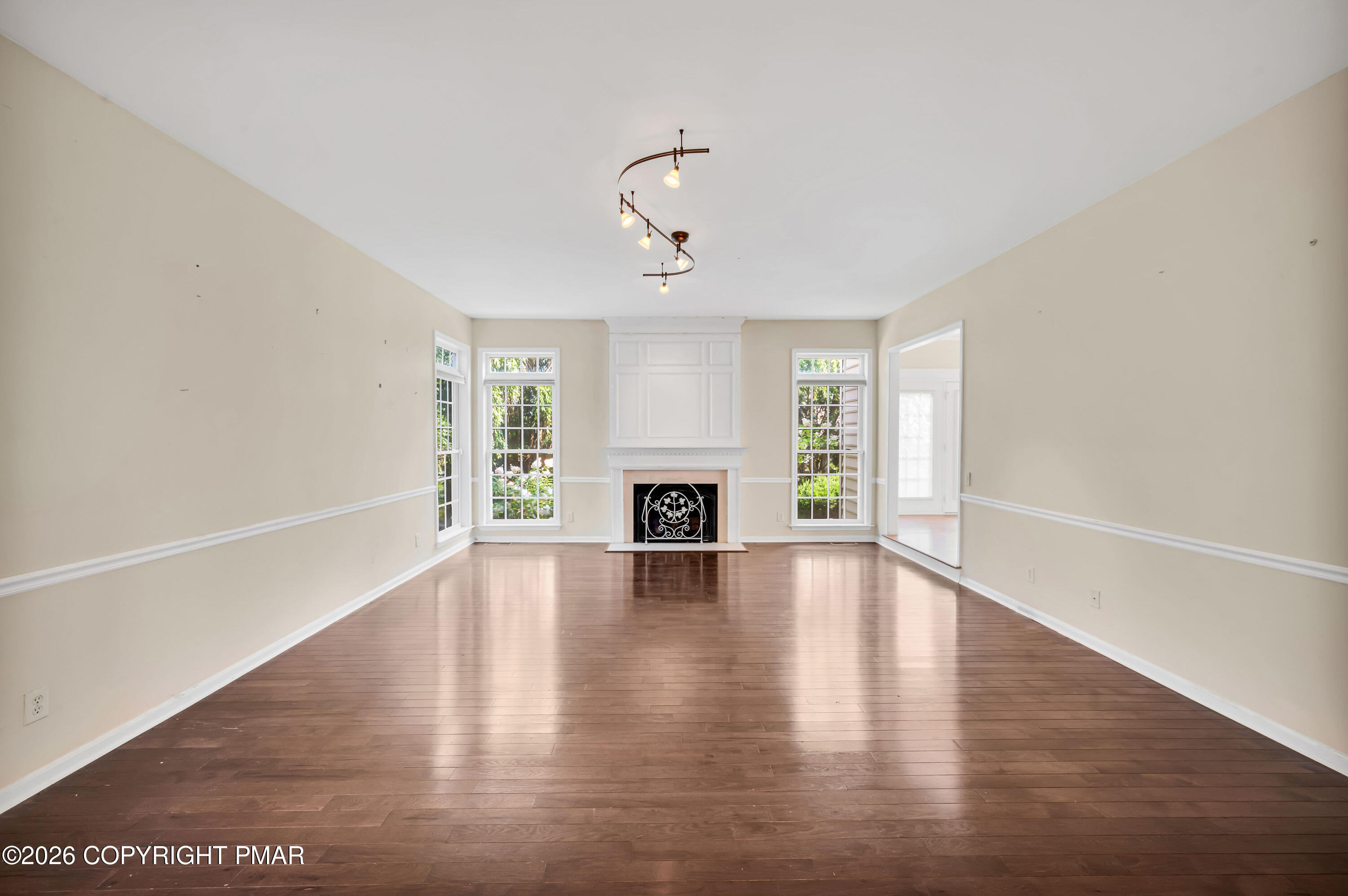 6572 Sauerkraut Lane Property Photo 18