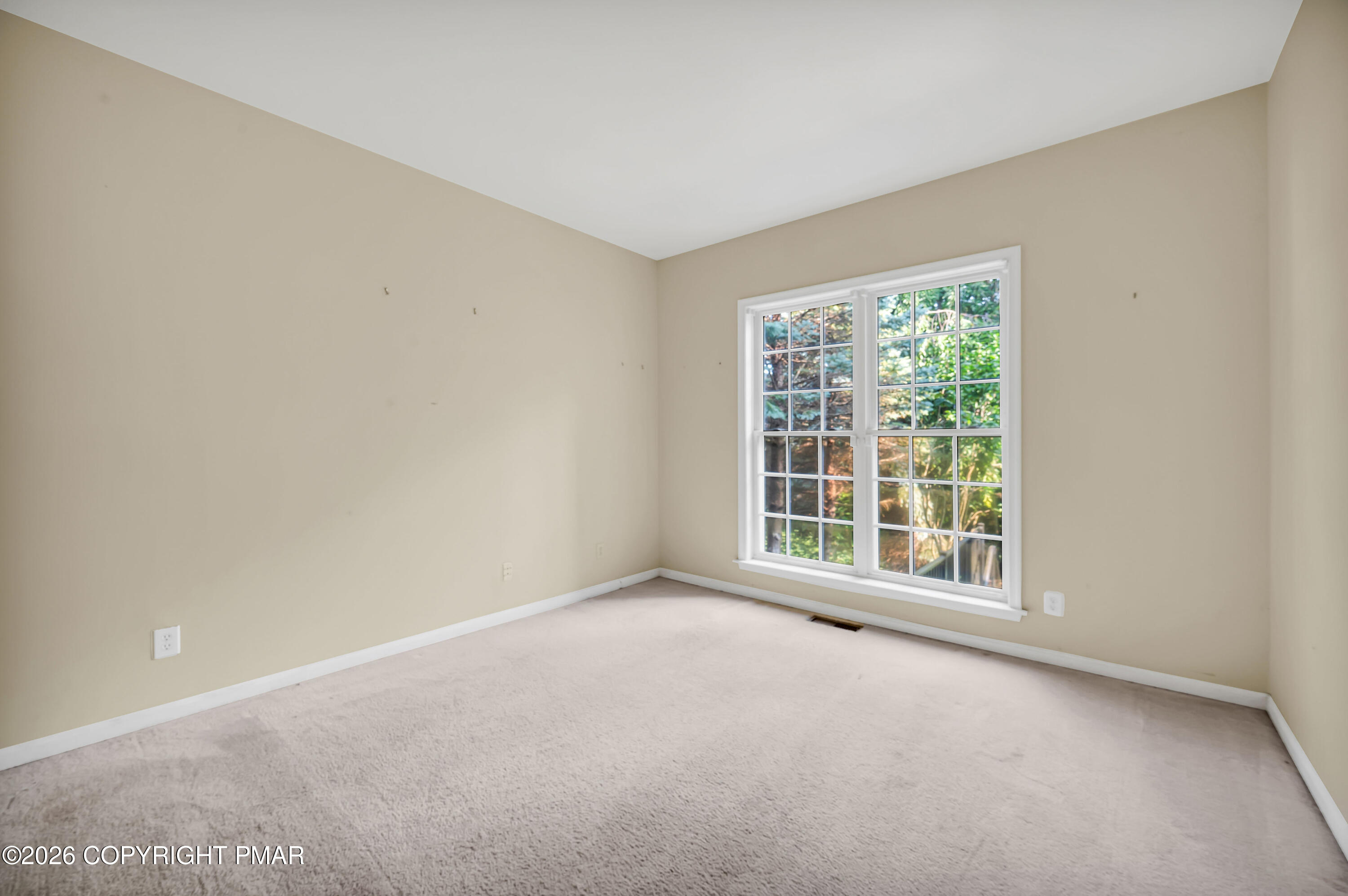 6572 Sauerkraut Lane Property Photo 27