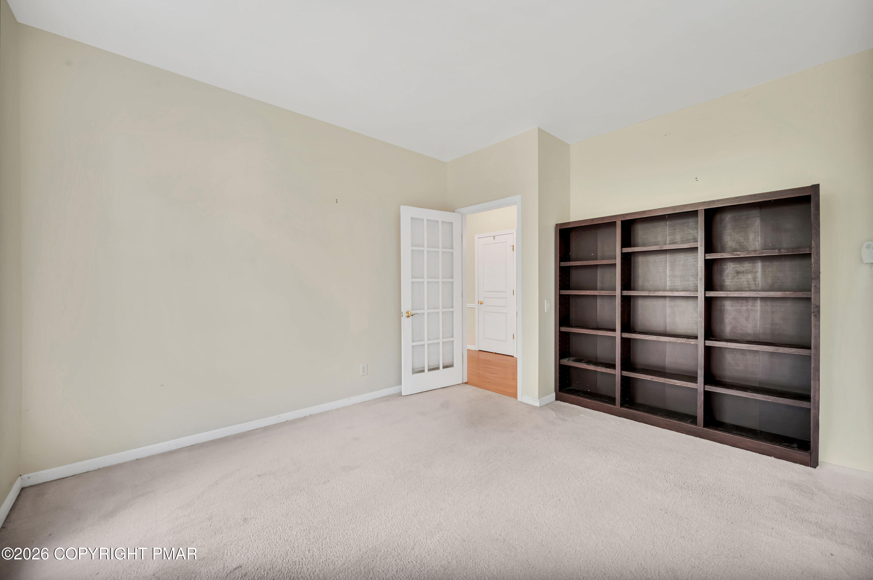 6572 Sauerkraut Lane Property Photo 28