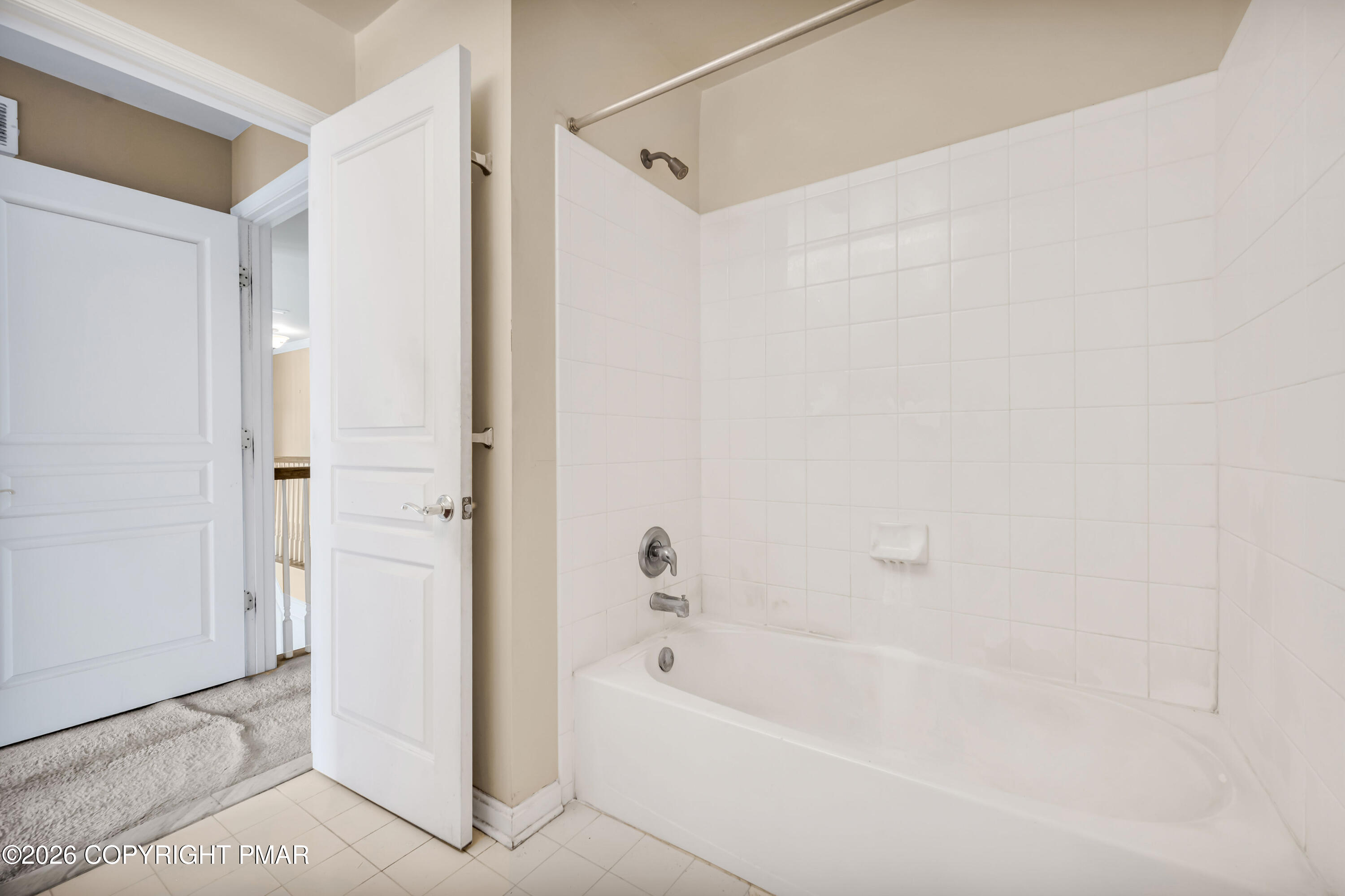 6572 Sauerkraut Lane Property Photo 43