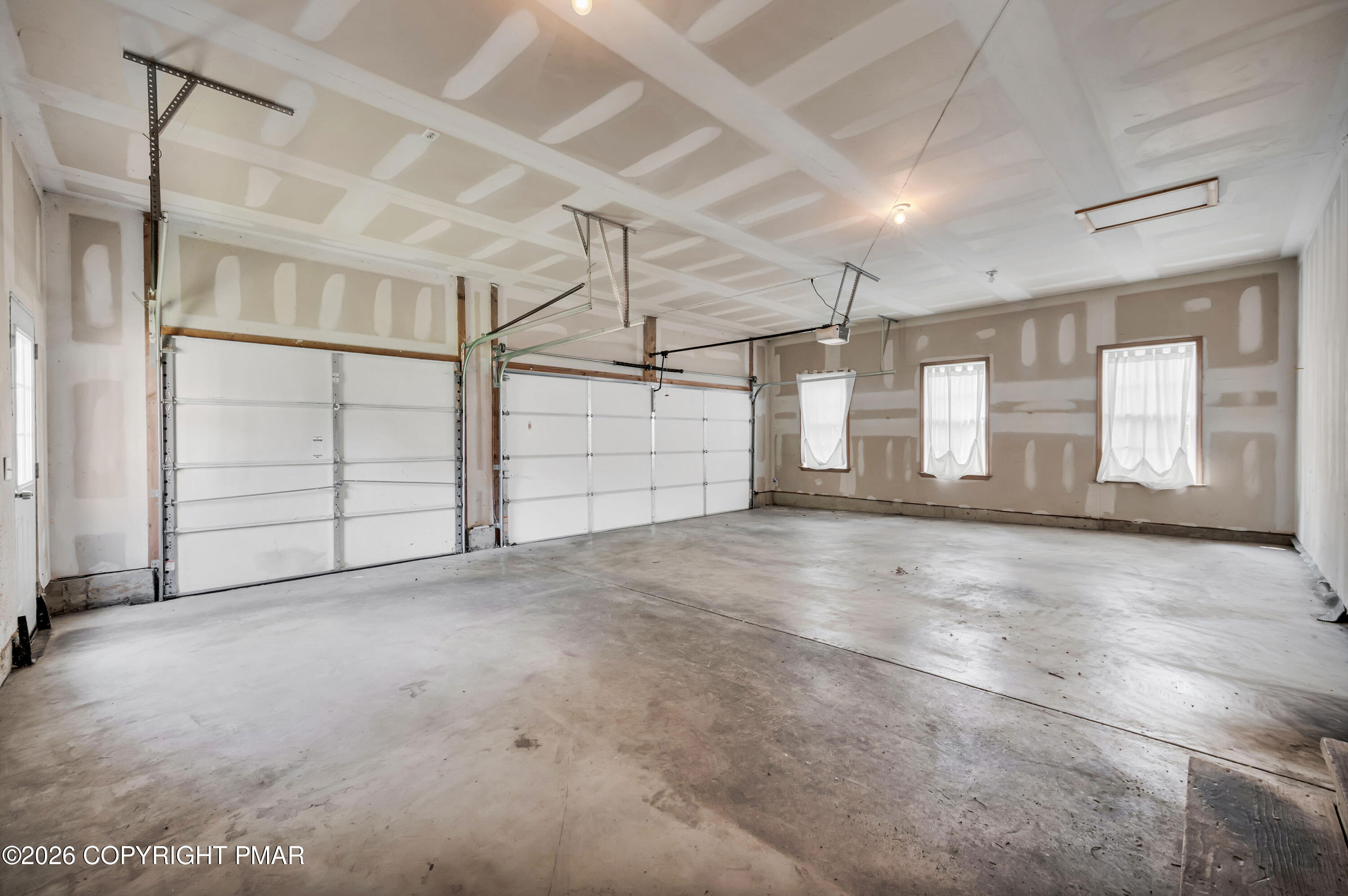 6572 Sauerkraut Lane Property Photo 51