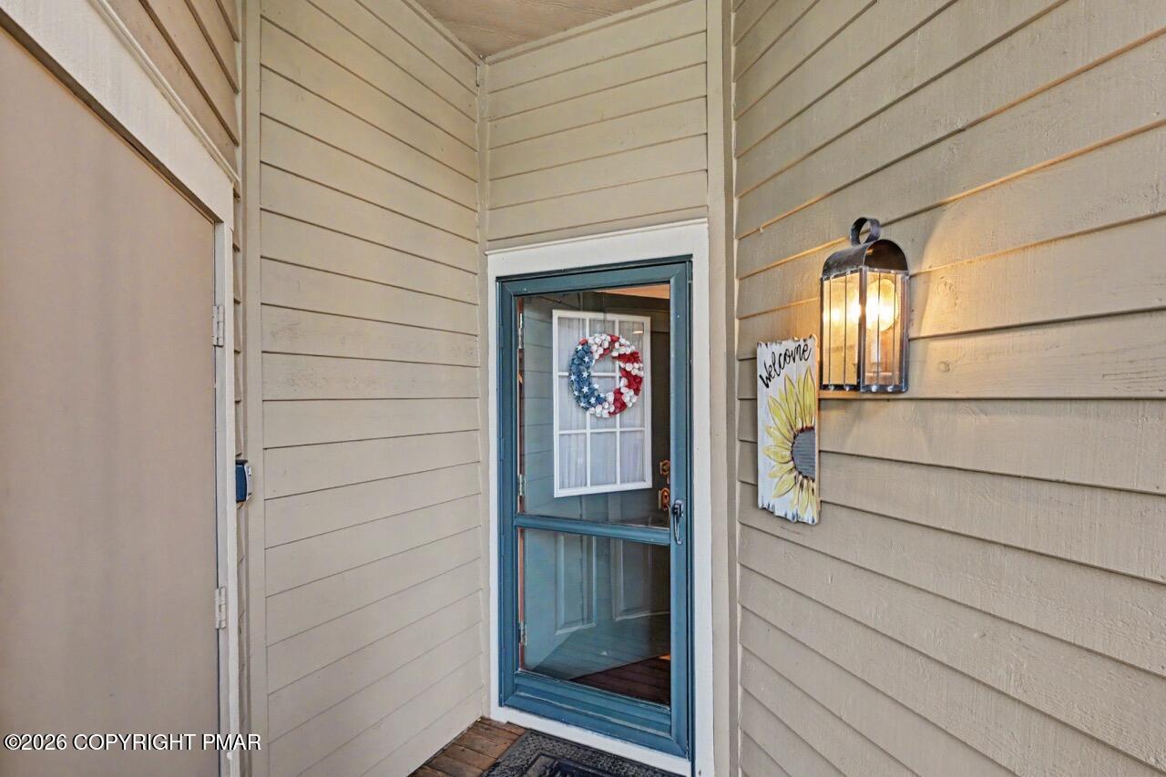 147 Pine Court Property Photo 4
