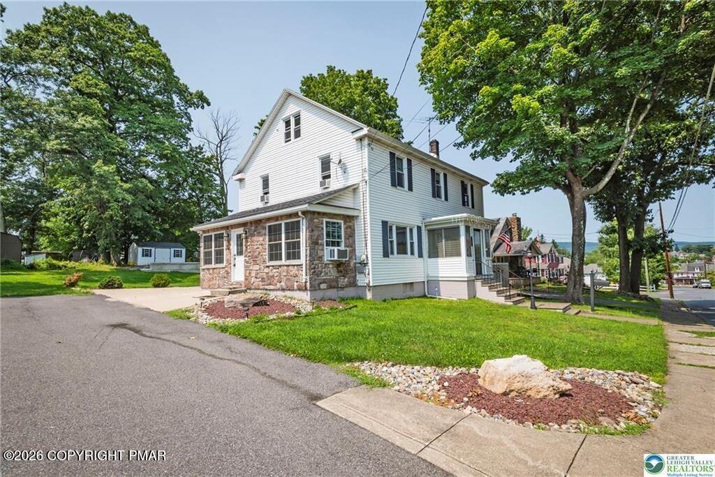 120 S 8th Street Property Photo 4