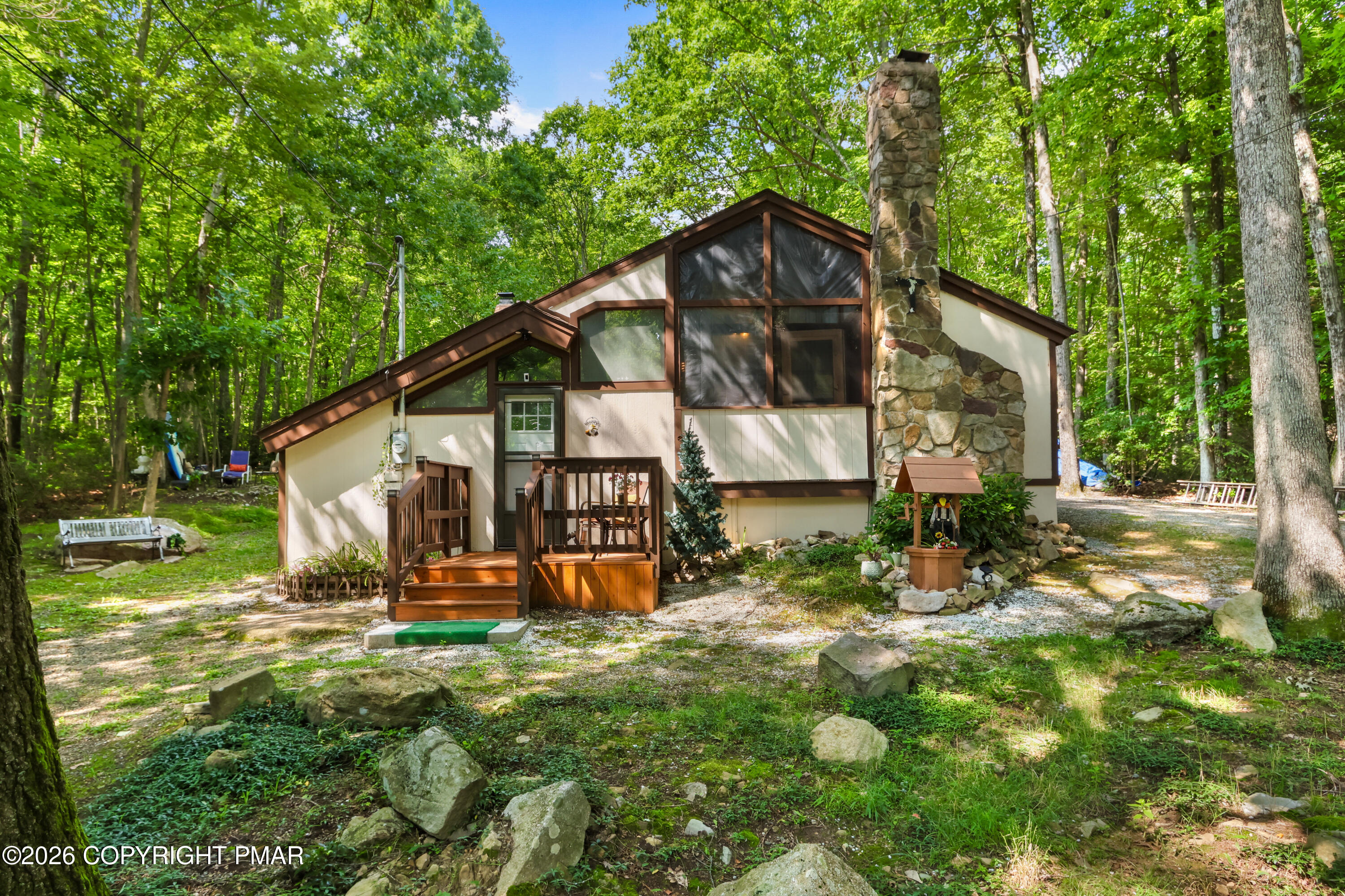 9387 Sherwood Drive Property Photo 1