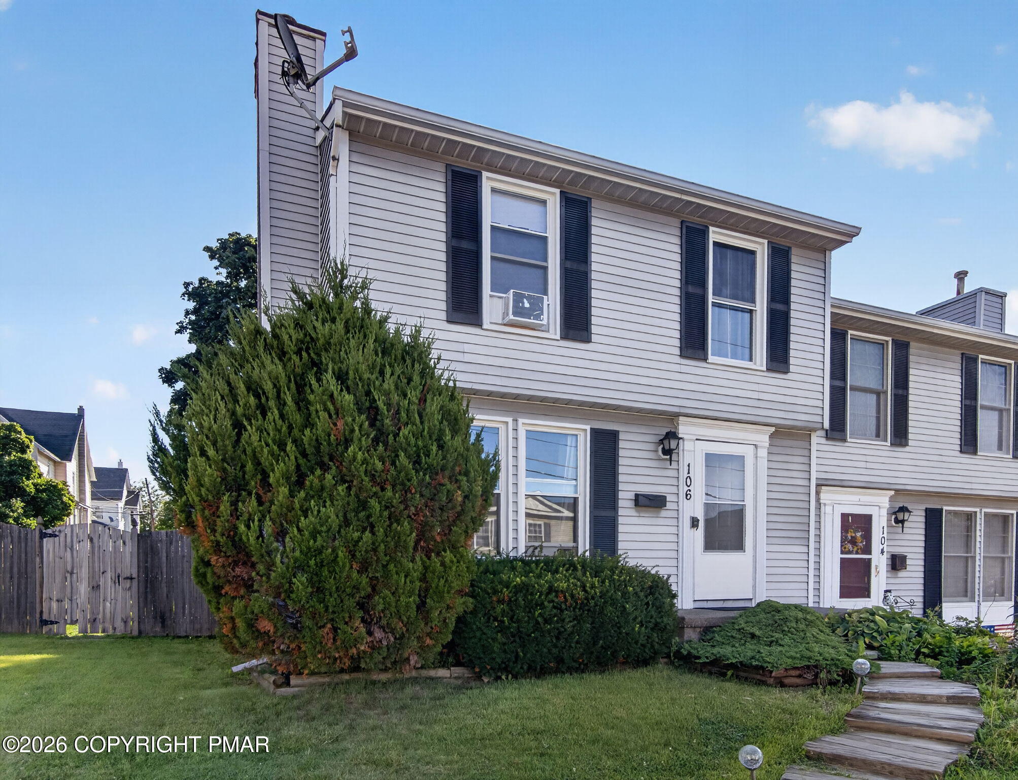 106 N Lobb Avenue Property Photo 4