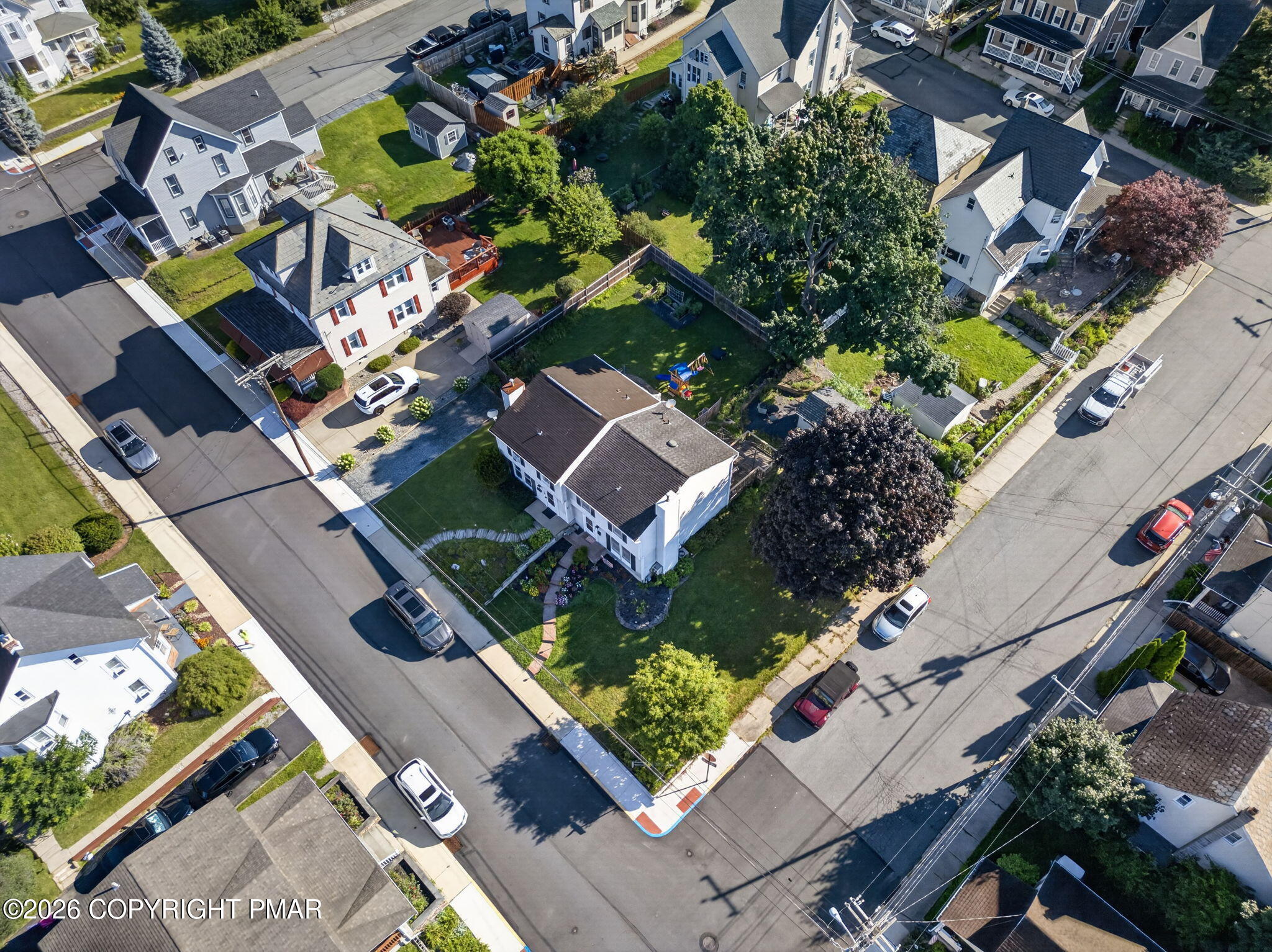 106 N Lobb Avenue Property Photo 8