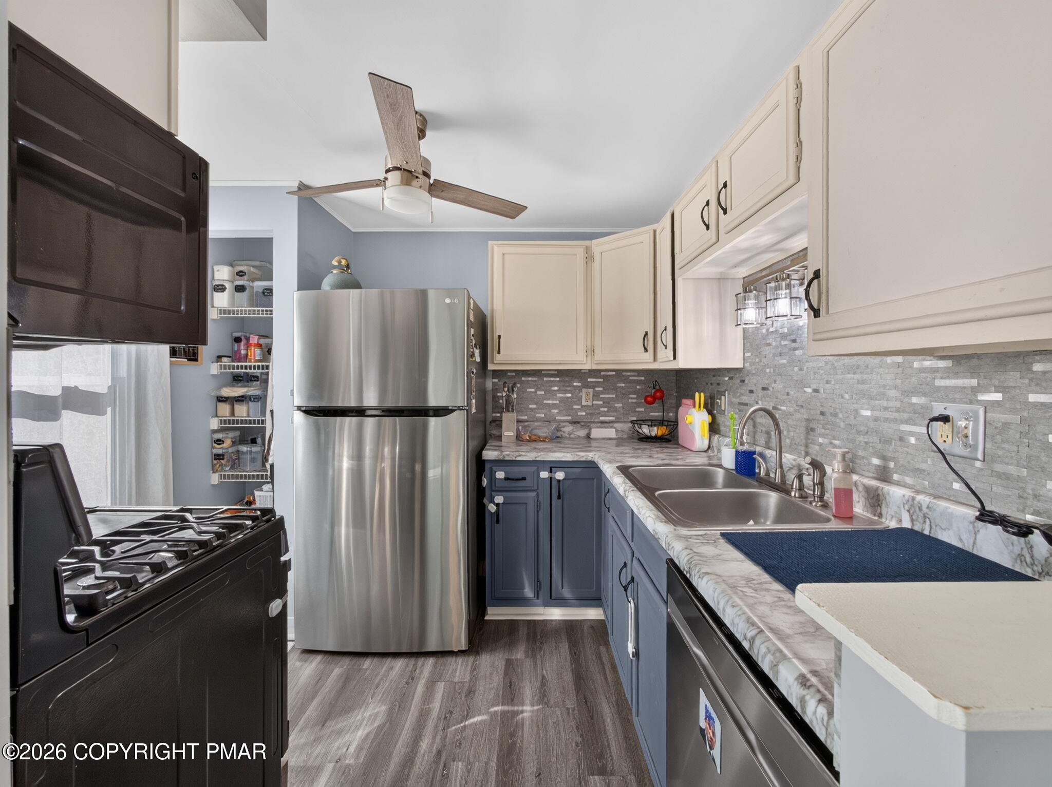 106 N Lobb Avenue Property Photo 35
