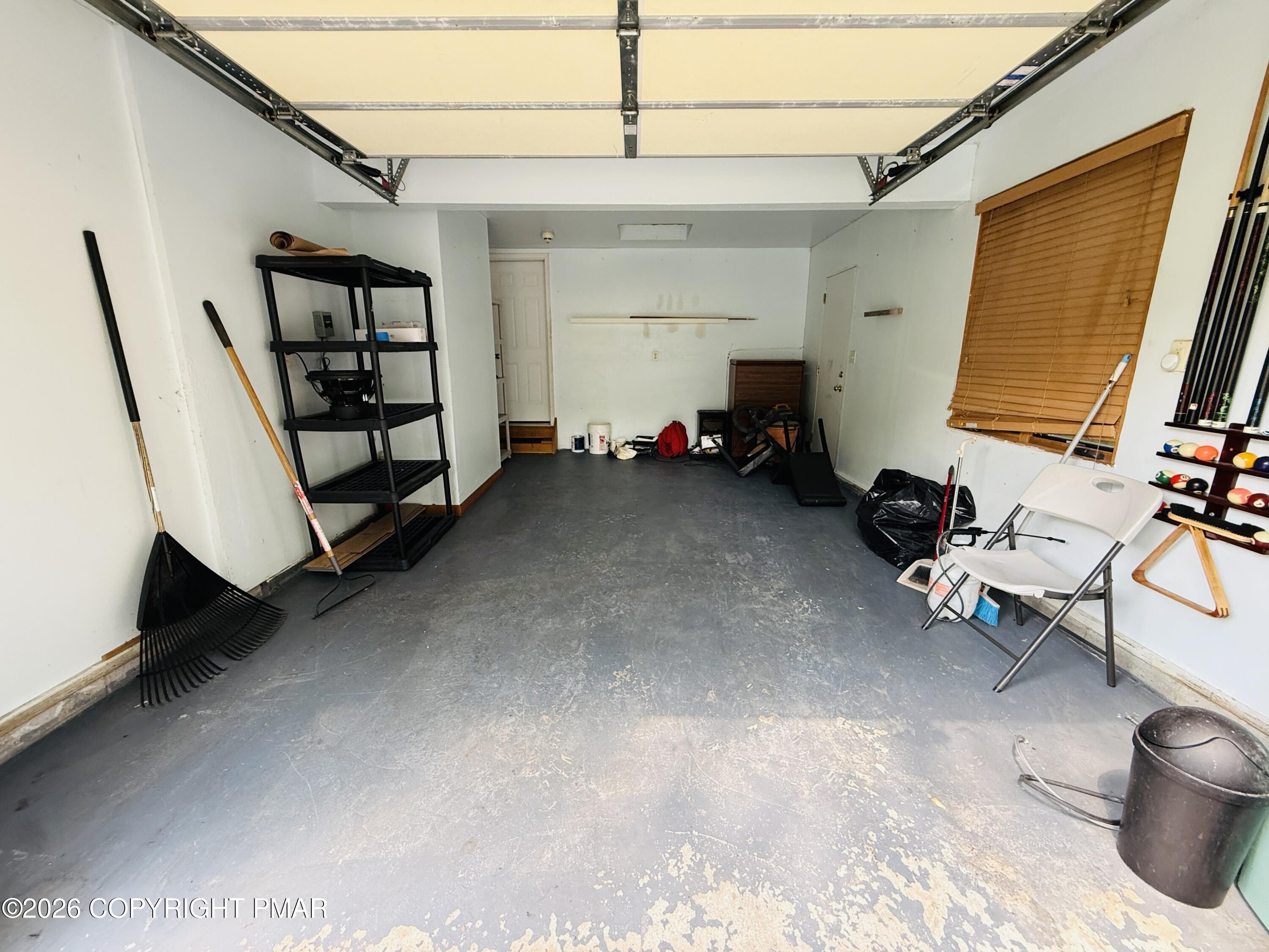 4160 Hickory Road Property Photo 5