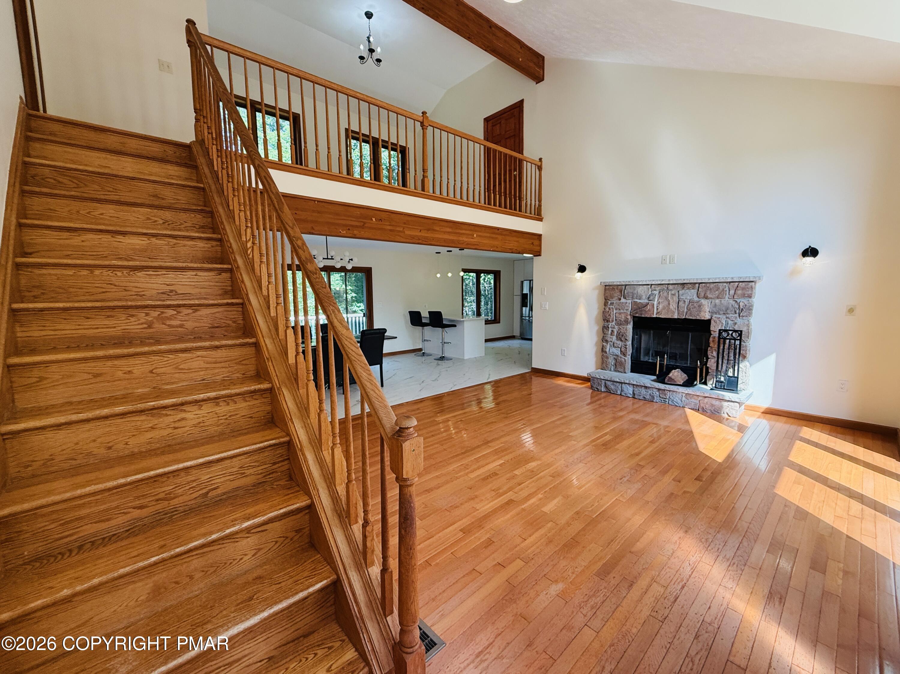 4160 Hickory Road Property Photo 6